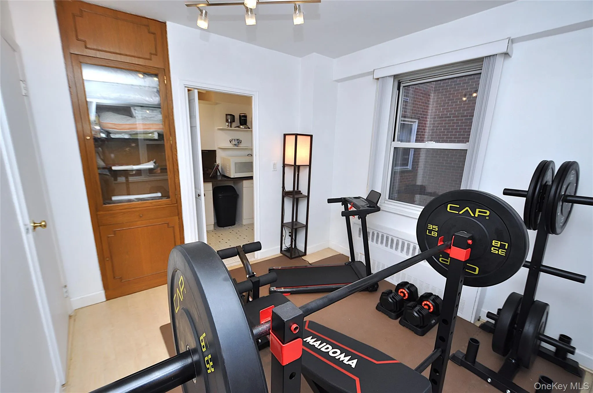 The den can be used as a home office, guest bedroom, dining room or even a workout room. The room is approx 11'-6" x 9'-8". The den can be used as a home office, guest bedroom, dining room or even a workout room. The room is approx 11'-6" x 9'-8".