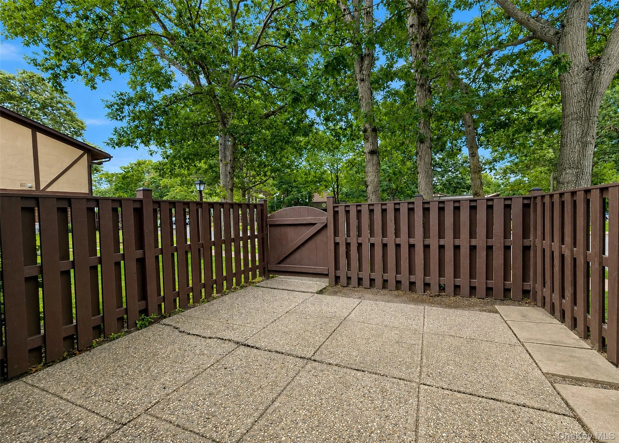 145 Cambridge Drive, Brookhaven, NY, 2 Bedrooms Bedrooms, 4 Rooms Rooms,1 BathroomBathrooms,Residential,For Rent,Cambridge,0,1044360 145 Cambridge Drive, Brookhaven, NY, 2 Bedrooms Bedrooms, 4 Rooms Rooms,1 BathroomBathrooms,Residential,For Rent,Cambridge,0,1044360