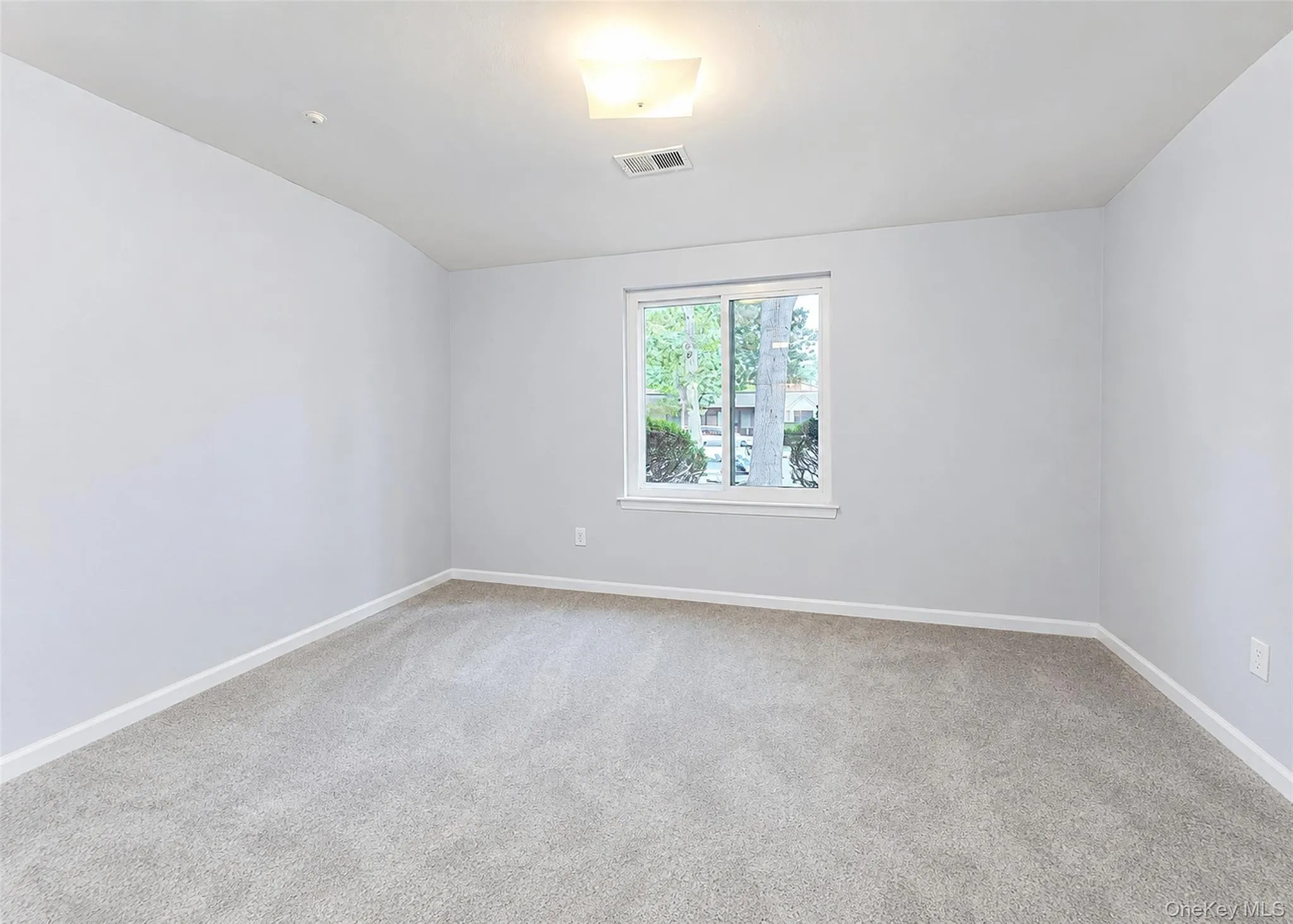 145 Cambridge Drive, Brookhaven, NY, 2 Bedrooms Bedrooms, 4 Rooms Rooms,1 BathroomBathrooms,Residential,For Rent,Cambridge,0,1044360 145 Cambridge Drive, Brookhaven, NY, 2 Bedrooms Bedrooms, 4 Rooms Rooms,1 BathroomBathrooms,Residential,For Rent,Cambridge,0,1044360