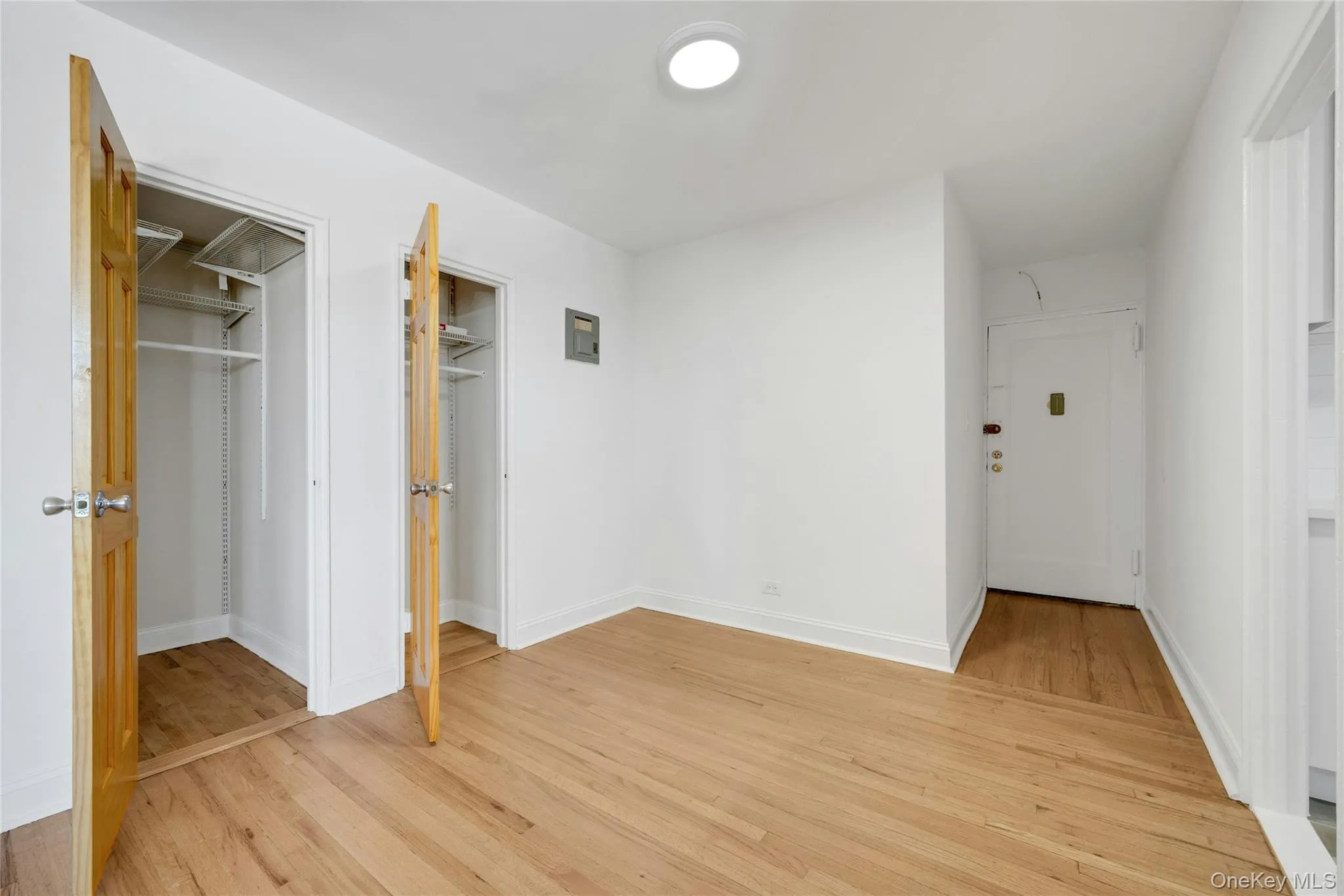 5650 Netherland Avenue, New York, NY, 1 Bedroom Bedrooms, 3 Rooms Rooms,1 BathroomBathrooms,Residential,For Rent,Netherland,0,1044363 5650 Netherland Avenue, New York, NY, 1 Bedroom Bedrooms, 3 Rooms Rooms,1 BathroomBathrooms,Residential,For Rent,Netherland,0,1044363