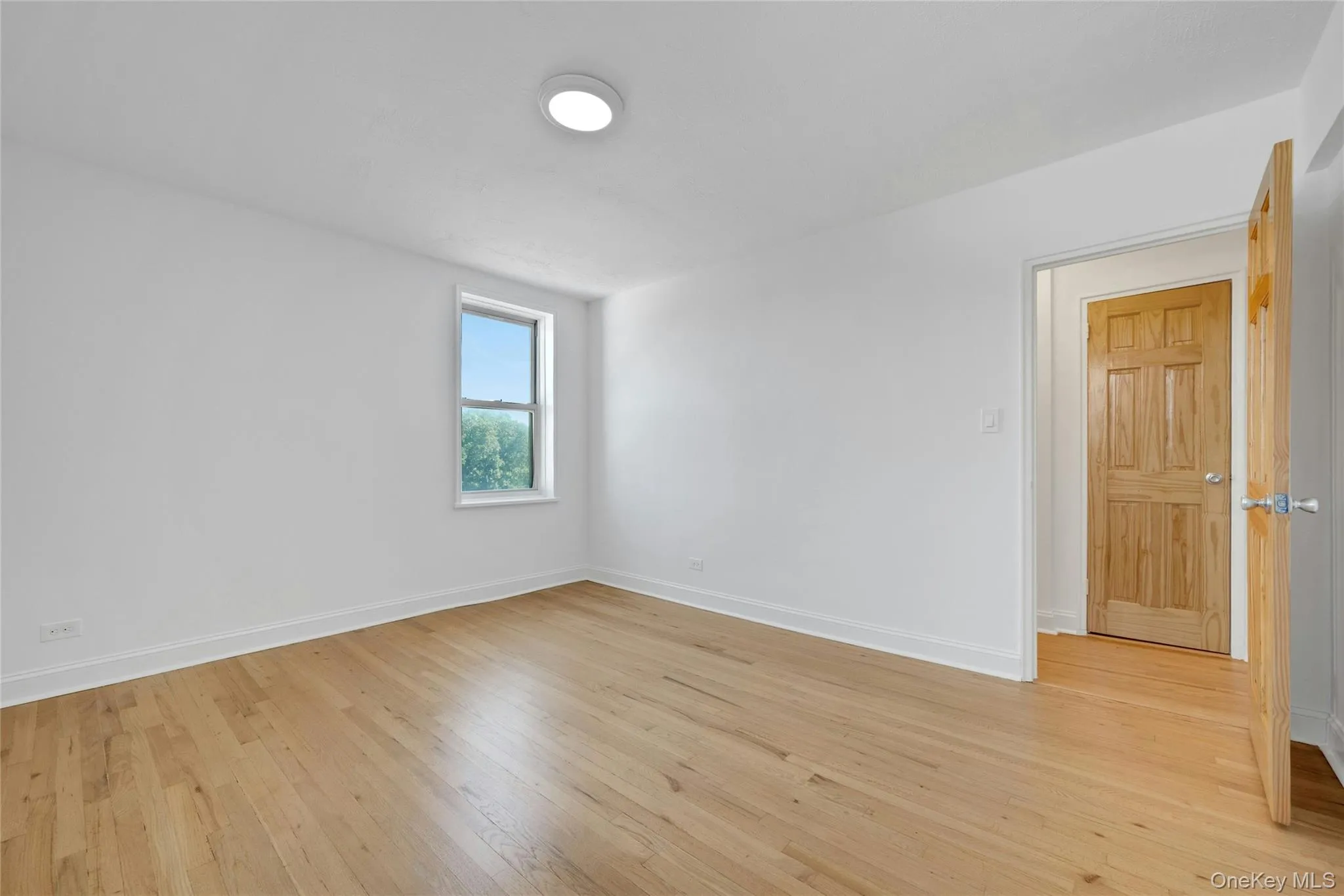 5650 Netherland Avenue, New York, NY, 1 Bedroom Bedrooms, 3 Rooms Rooms,1 BathroomBathrooms,Residential,For Rent,Netherland,0,1044363 5650 Netherland Avenue, New York, NY, 1 Bedroom Bedrooms, 3 Rooms Rooms,1 BathroomBathrooms,Residential,For Rent,Netherland,0,1044363