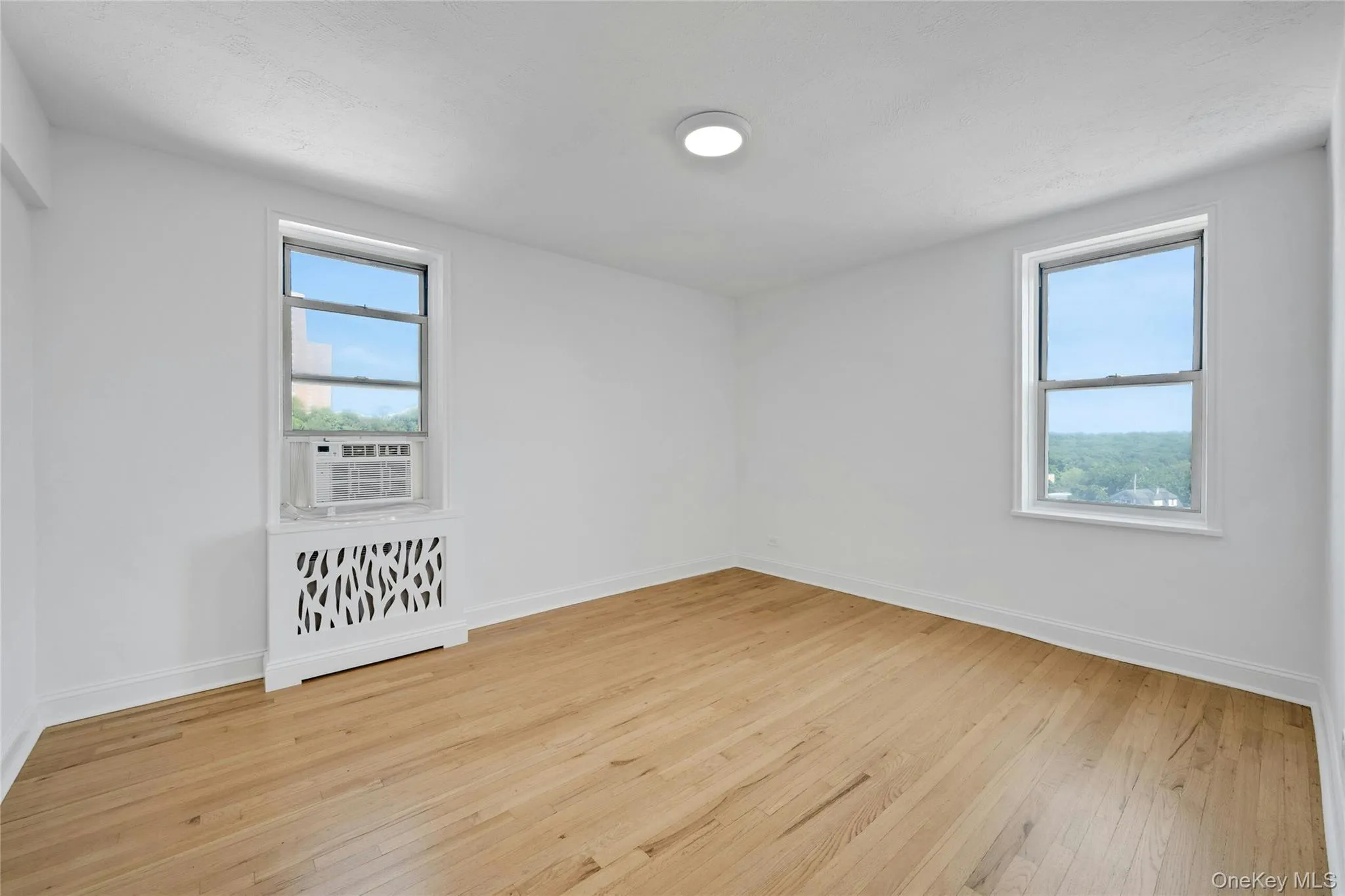 5650 Netherland Avenue, New York, NY, 1 Bedroom Bedrooms, 3 Rooms Rooms,1 BathroomBathrooms,Residential,For Rent,Netherland,0,1044363 5650 Netherland Avenue, New York, NY, 1 Bedroom Bedrooms, 3 Rooms Rooms,1 BathroomBathrooms,Residential,For Rent,Netherland,0,1044363