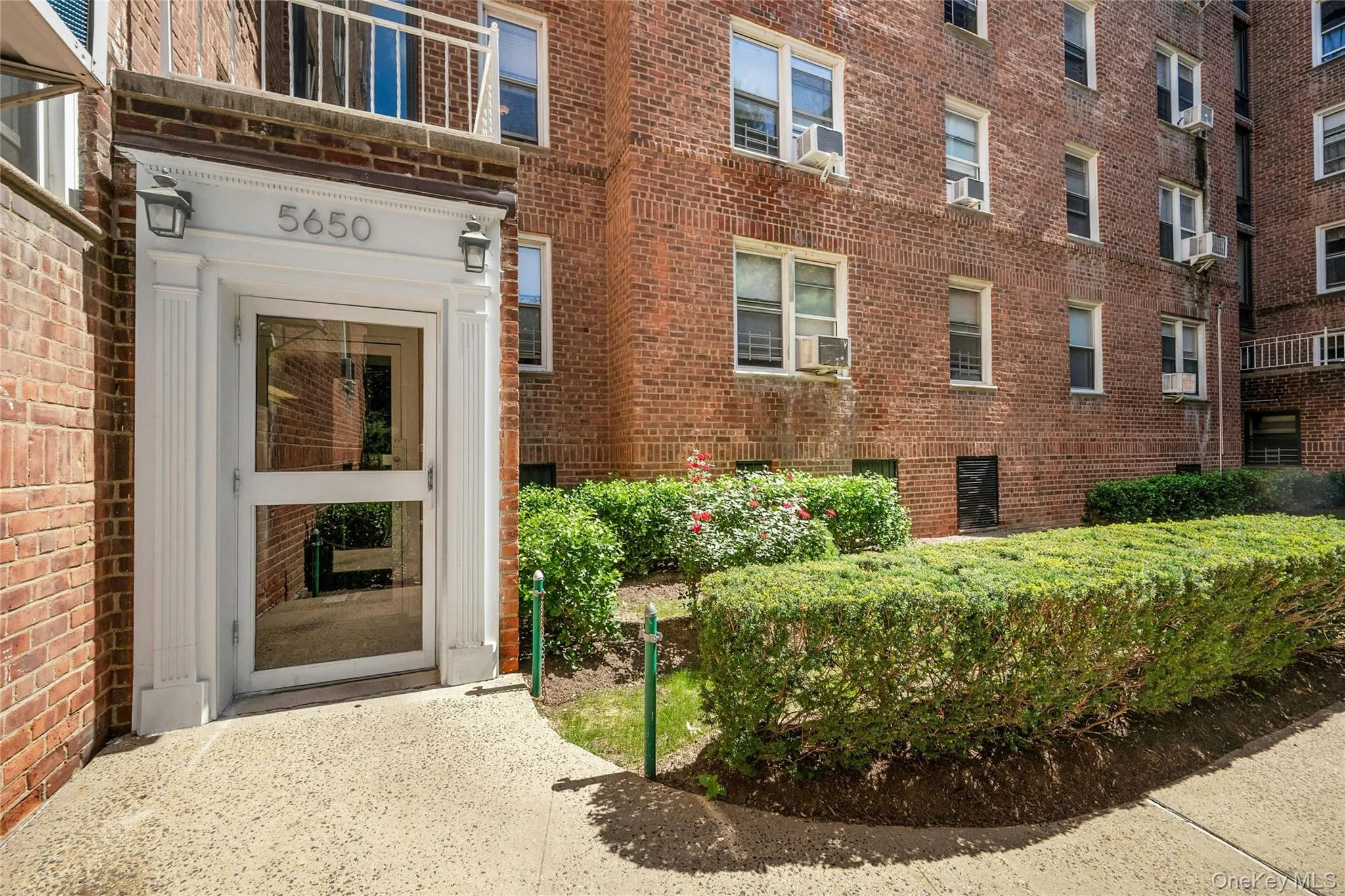 5650 Netherland Avenue, New York, NY, 1 Bedroom Bedrooms, 3 Rooms Rooms,1 BathroomBathrooms,Residential,For Rent,Netherland,0,1044363 5650 Netherland Avenue, New York, NY, 1 Bedroom Bedrooms, 3 Rooms Rooms,1 BathroomBathrooms,Residential,For Rent,Netherland,0,1044363