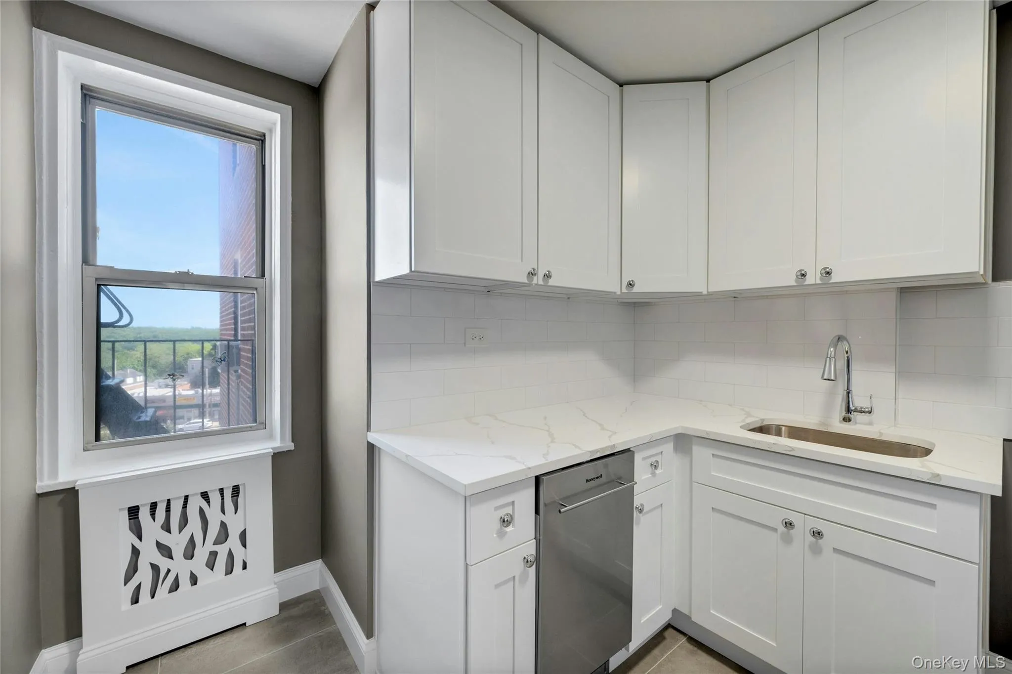 5650 Netherland Avenue, New York, NY, 1 Bedroom Bedrooms, 3 Rooms Rooms,1 BathroomBathrooms,Residential,For Rent,Netherland,0,1044363 5650 Netherland Avenue, New York, NY, 1 Bedroom Bedrooms, 3 Rooms Rooms,1 BathroomBathrooms,Residential,For Rent,Netherland,0,1044363