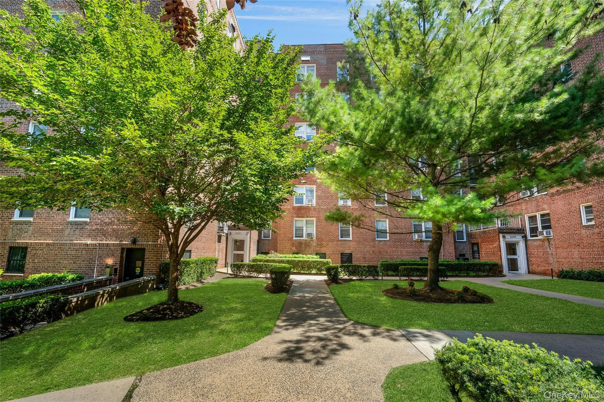 5650 Netherland Avenue, New York, NY, 1 Bedroom Bedrooms, 3 Rooms Rooms,1 BathroomBathrooms,Residential,For Rent,Netherland,0,1044363 5650 Netherland Avenue, New York, NY, 1 Bedroom Bedrooms, 3 Rooms Rooms,1 BathroomBathrooms,Residential,For Rent,Netherland,0,1044363