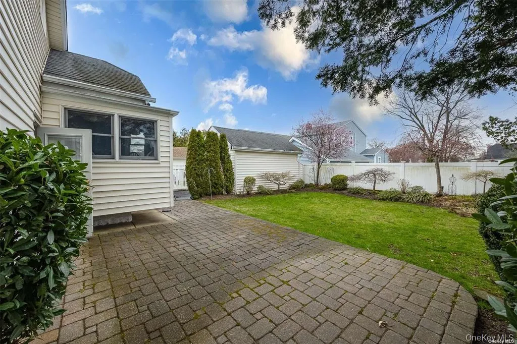 18 Yale Place, Hempstead, NY, 3 Bedrooms Bedrooms, 7 Rooms Rooms,2 BathroomsBathrooms,Residential,For Rent,Yale,0,1044369 18 Yale Place, Hempstead, NY, 3 Bedrooms Bedrooms, 7 Rooms Rooms,2 BathroomsBathrooms,Residential,For Rent,Yale,0,1044369