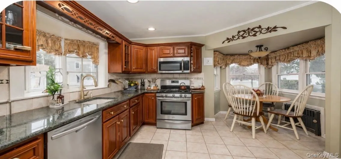 18 Yale Place, Hempstead, NY, 3 Bedrooms Bedrooms, 7 Rooms Rooms,2 BathroomsBathrooms,Residential,For Rent,Yale,0,1044369 18 Yale Place, Hempstead, NY, 3 Bedrooms Bedrooms, 7 Rooms Rooms,2 BathroomsBathrooms,Residential,For Rent,Yale,0,1044369