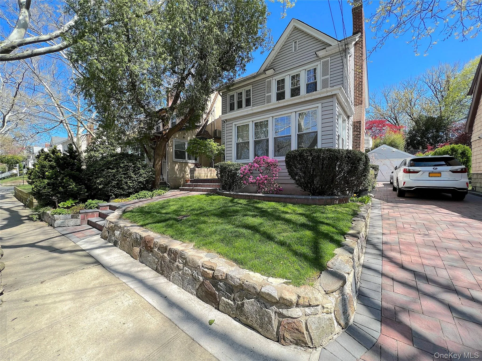 257-14 Pembroke Avenue, North Hempstead, NY, 4 Bedrooms Bedrooms, 10 Rooms Rooms,1 BathroomBathrooms,Residential,For Rent,Pembroke,0,1044372 257-14 Pembroke Avenue, North Hempstead, NY, 4 Bedrooms Bedrooms, 10 Rooms Rooms,1 BathroomBathrooms,Residential,For Rent,Pembroke,0,1044372