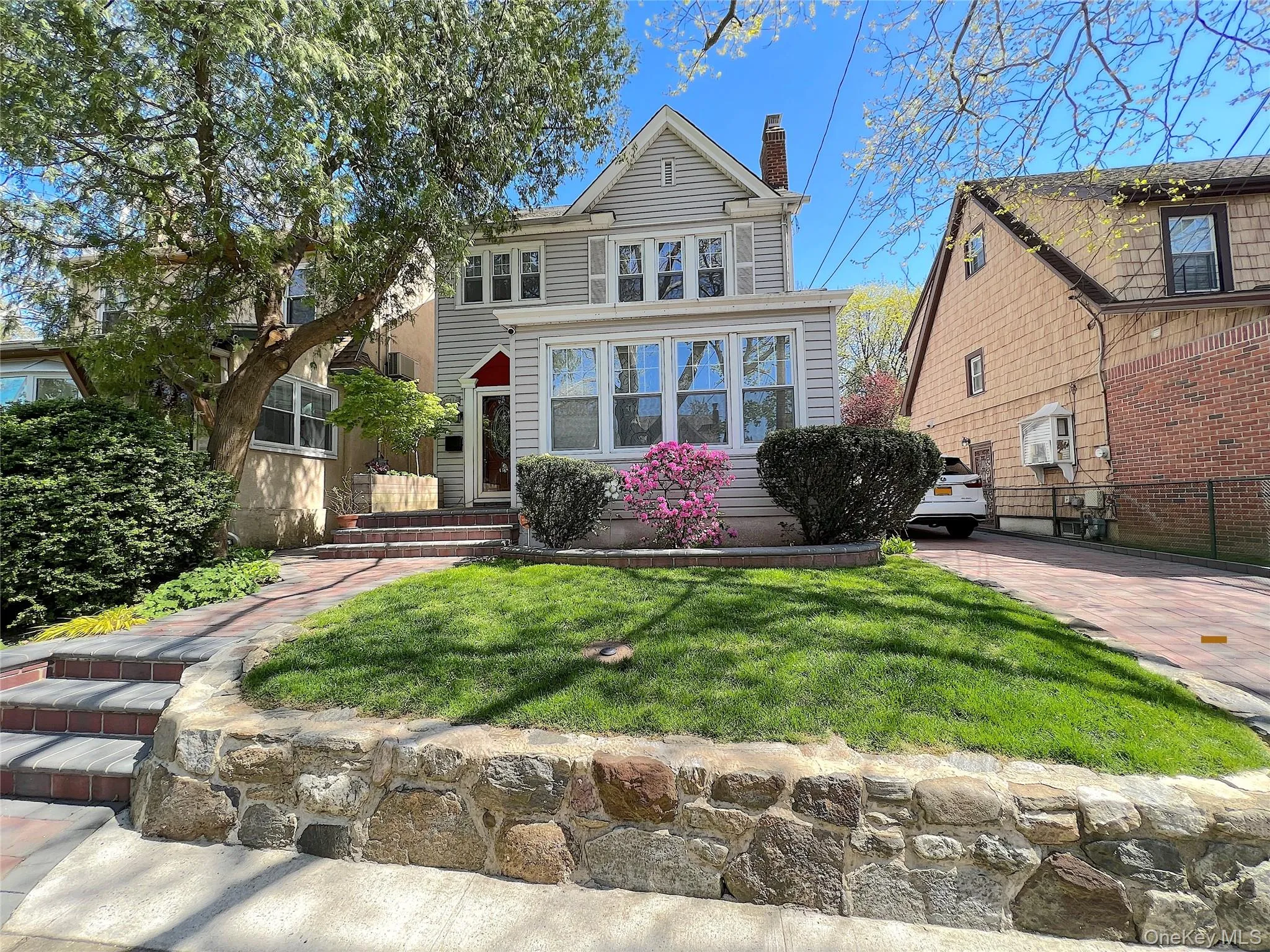 257-14 Pembroke Avenue, North Hempstead, NY, 4 Bedrooms Bedrooms, 10 Rooms Rooms,1 BathroomBathrooms,Residential,For Rent,Pembroke,0,1044372 257-14 Pembroke Avenue, North Hempstead, NY, 4 Bedrooms Bedrooms, 10 Rooms Rooms,1 BathroomBathrooms,Residential,For Rent,Pembroke,0,1044372