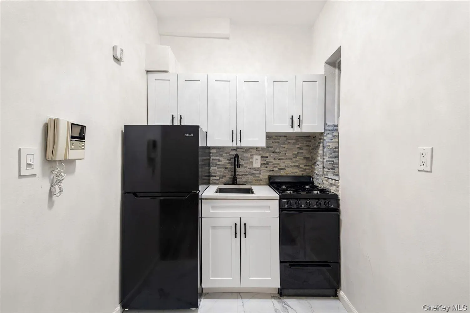 152 35th Street, New York, NY, 1 Room Rooms,1 BathroomBathrooms,Residential Lease,For Rent,35th,0,1044380 152 35th Street, New York, NY, 1 Room Rooms,1 BathroomBathrooms,Residential Lease,For Rent,35th,0,1044380