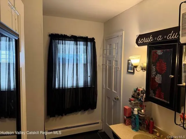 94 Oneil Street, Kingston, NY, 3 Bedrooms Bedrooms, 8 Rooms Rooms,2 BathroomsBathrooms,Residential,For Rent,Oneil,0,1044381 94 Oneil Street, Kingston, NY, 3 Bedrooms Bedrooms, 8 Rooms Rooms,2 BathroomsBathrooms,Residential,For Rent,Oneil,0,1044381