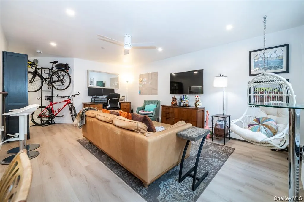 673 Pelham Road, New Rochelle, NY, 1 Bedroom Bedrooms, 3 Rooms Rooms,1 BathroomBathrooms,Residential,For Rent,Pelham,0,1044386 673 Pelham Road, New Rochelle, NY, 1 Bedroom Bedrooms, 3 Rooms Rooms,1 BathroomBathrooms,Residential,For Rent,Pelham,0,1044386