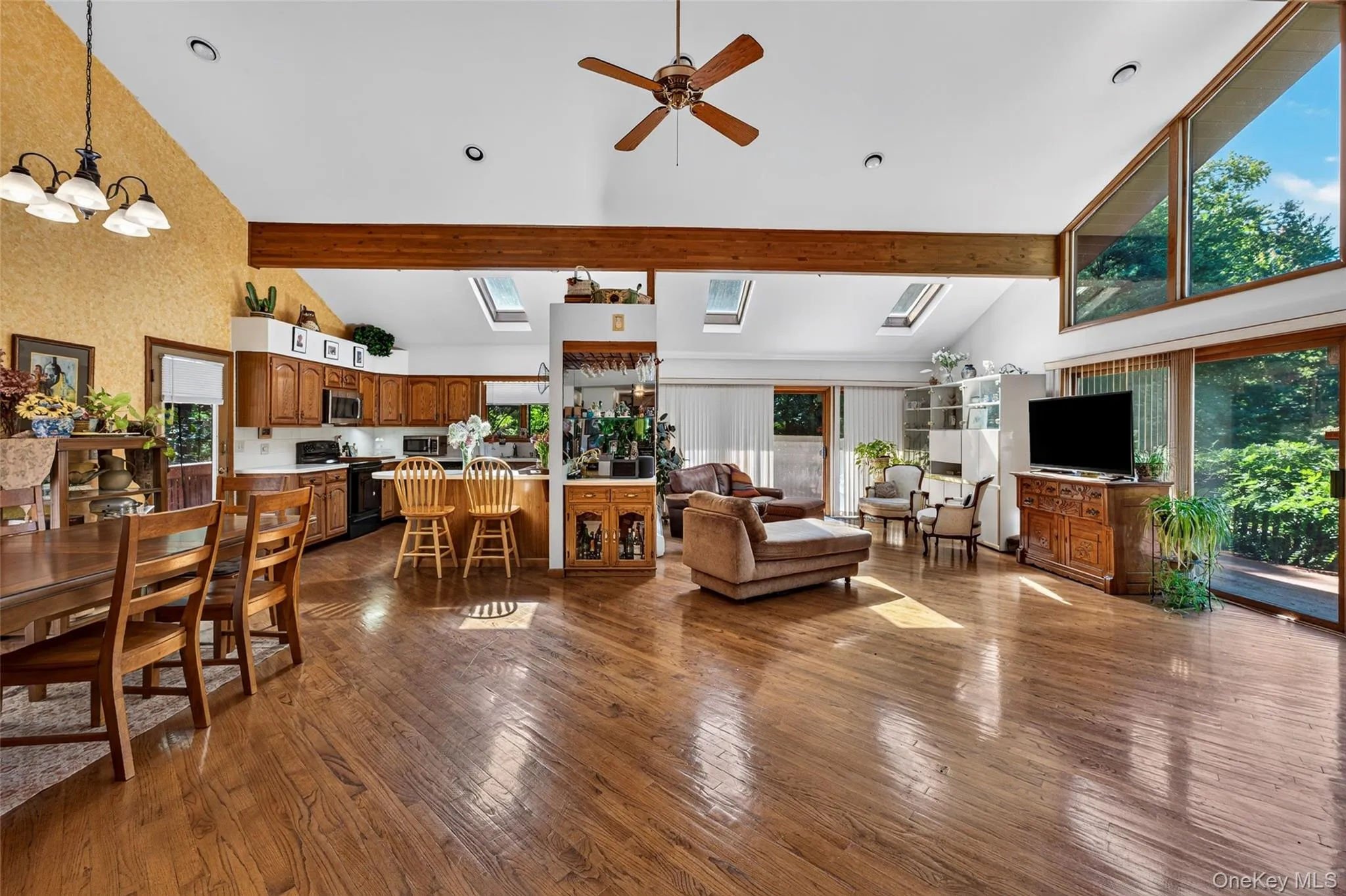 39 Krystyna Road, Bethel, NY, 3 Bedrooms Bedrooms, 10 Rooms Rooms,3 BathroomsBathrooms,Residential,For Rent,Krystyna,0,1044388 39 Krystyna Road, Bethel, NY, 3 Bedrooms Bedrooms, 10 Rooms Rooms,3 BathroomsBathrooms,Residential,For Rent,Krystyna,0,1044388