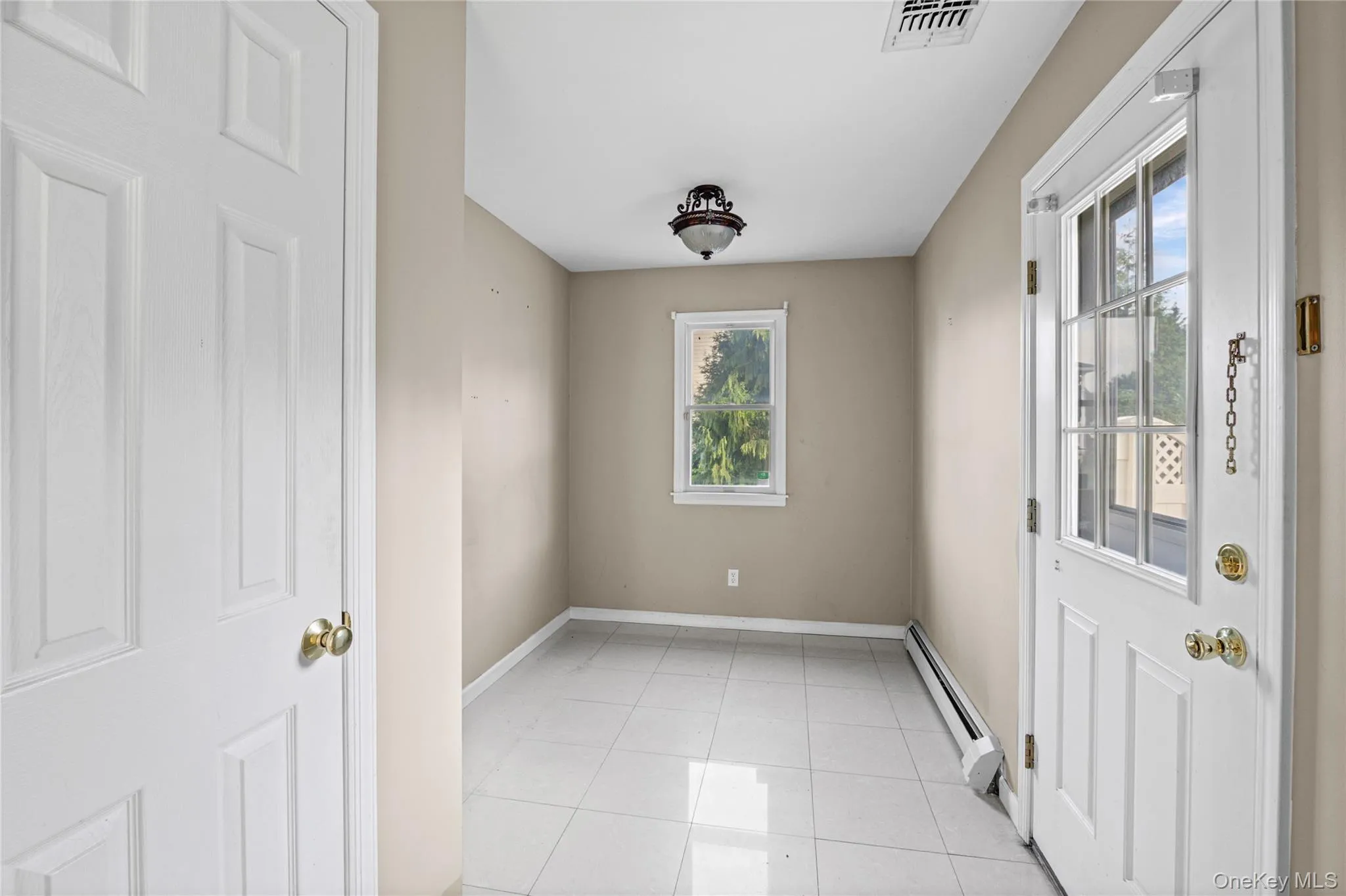 63 Nicholas Way, Riverhead, NY, 4 Bedrooms Bedrooms, 8 Rooms Rooms,2 BathroomsBathrooms,Residential,For Rent,Nicholas,0,1044389 63 Nicholas Way, Riverhead, NY, 4 Bedrooms Bedrooms, 8 Rooms Rooms,2 BathroomsBathrooms,Residential,For Rent,Nicholas,0,1044389