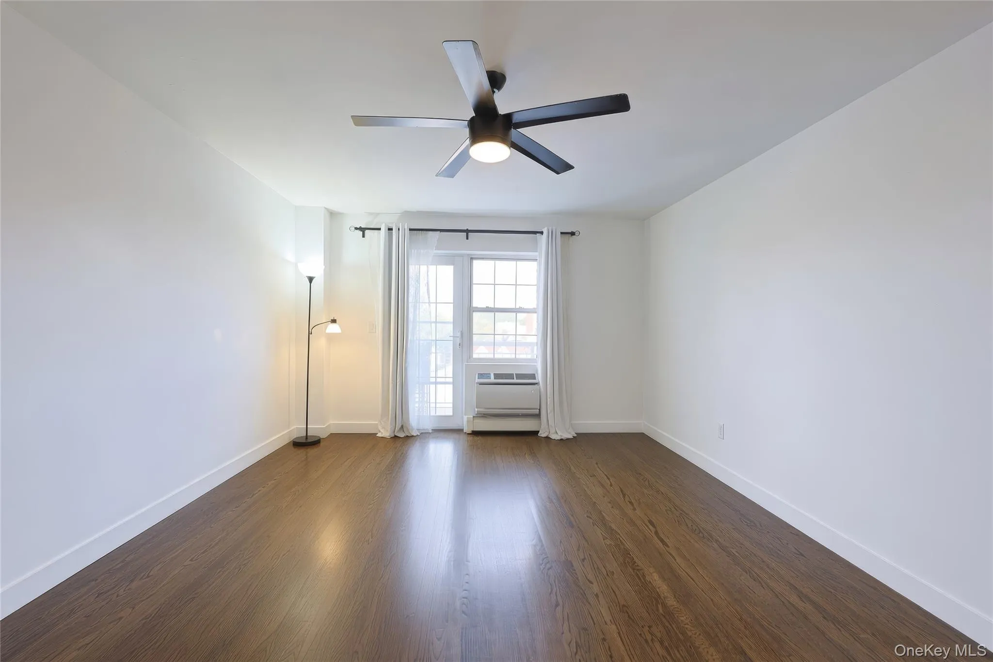 41-35 67th Street, New York, NY, 2 Bedrooms Bedrooms, 4 Rooms Rooms,2 BathroomsBathrooms,Residential,For Rent,67th,0,1044391 41-35 67th Street, New York, NY, 2 Bedrooms Bedrooms, 4 Rooms Rooms,2 BathroomsBathrooms,Residential,For Rent,67th,0,1044391