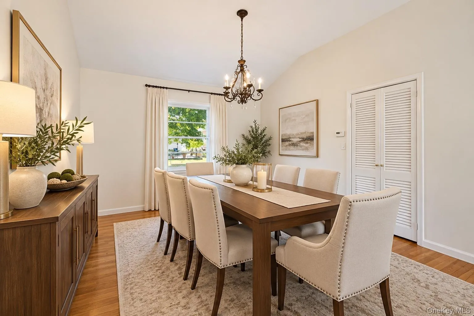 Virtually Staged Dining Room Virtually Staged Dining Room