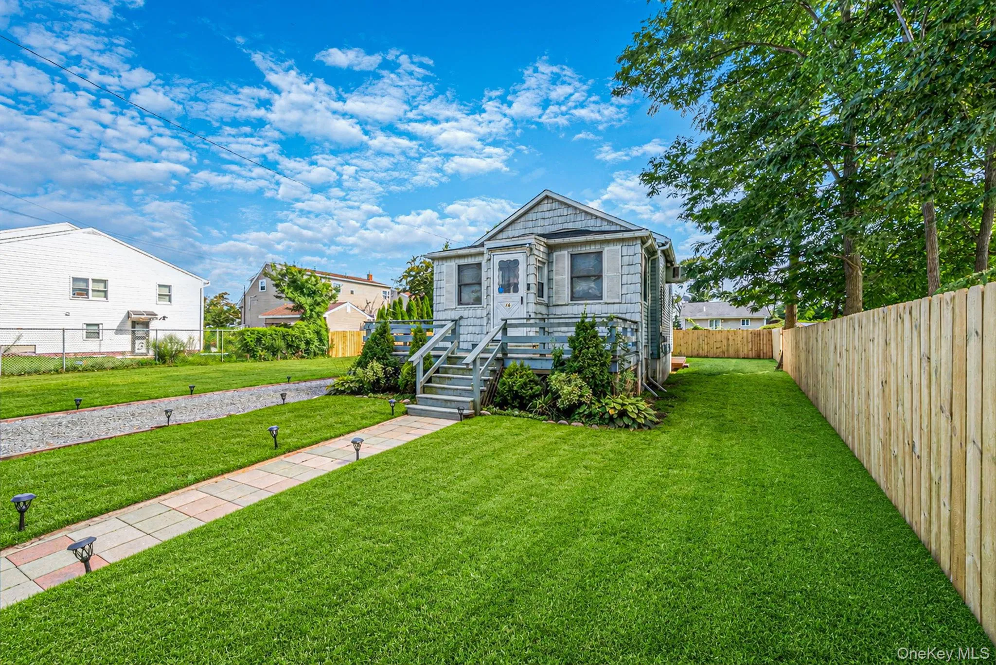 16 Elwin Place, Babylon, NY, 1 Bedroom Bedrooms, 4 Rooms Rooms,1 BathroomBathrooms,Residential,For Rent,Elwin,0,1044395 16 Elwin Place, Babylon, NY, 1 Bedroom Bedrooms, 4 Rooms Rooms,1 BathroomBathrooms,Residential,For Rent,Elwin,0,1044395