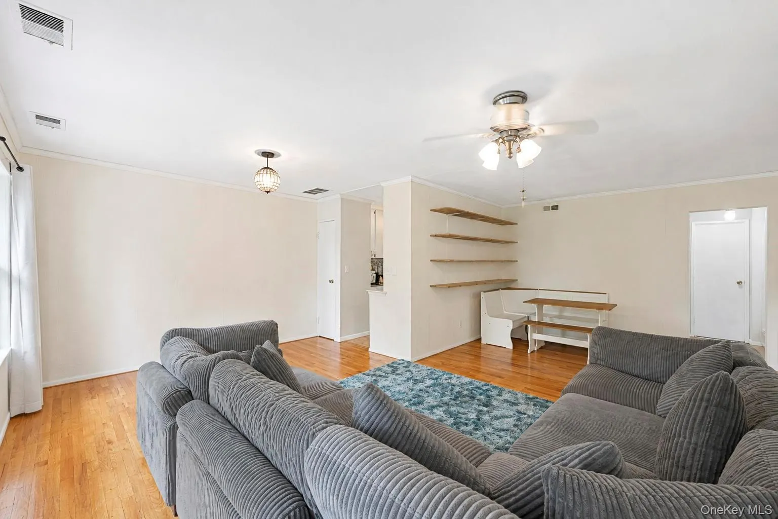 194 Artist Lake Drive, Brookhaven, NY, 1 Bedroom Bedrooms, 4 Rooms Rooms,1 BathroomBathrooms,Residential,For Rent,Artist Lake,0,1044397 194 Artist Lake Drive, Brookhaven, NY, 1 Bedroom Bedrooms, 4 Rooms Rooms,1 BathroomBathrooms,Residential,For Rent,Artist Lake,0,1044397