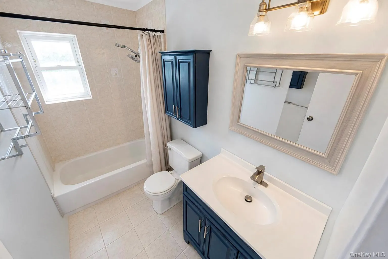 194 Artist Lake Drive, Brookhaven, NY, 1 Bedroom Bedrooms, 4 Rooms Rooms,1 BathroomBathrooms,Residential,For Rent,Artist Lake,0,1044397 194 Artist Lake Drive, Brookhaven, NY, 1 Bedroom Bedrooms, 4 Rooms Rooms,1 BathroomBathrooms,Residential,For Rent,Artist Lake,0,1044397