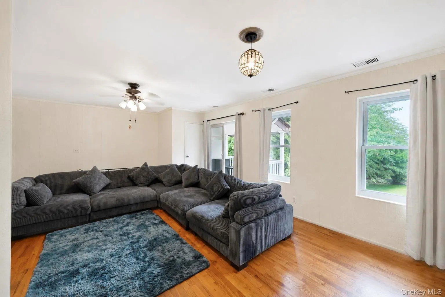194 Artist Lake Drive, Brookhaven, NY, 1 Bedroom Bedrooms, 4 Rooms Rooms,1 BathroomBathrooms,Residential,For Rent,Artist Lake,0,1044397 194 Artist Lake Drive, Brookhaven, NY, 1 Bedroom Bedrooms, 4 Rooms Rooms,1 BathroomBathrooms,Residential,For Rent,Artist Lake,0,1044397