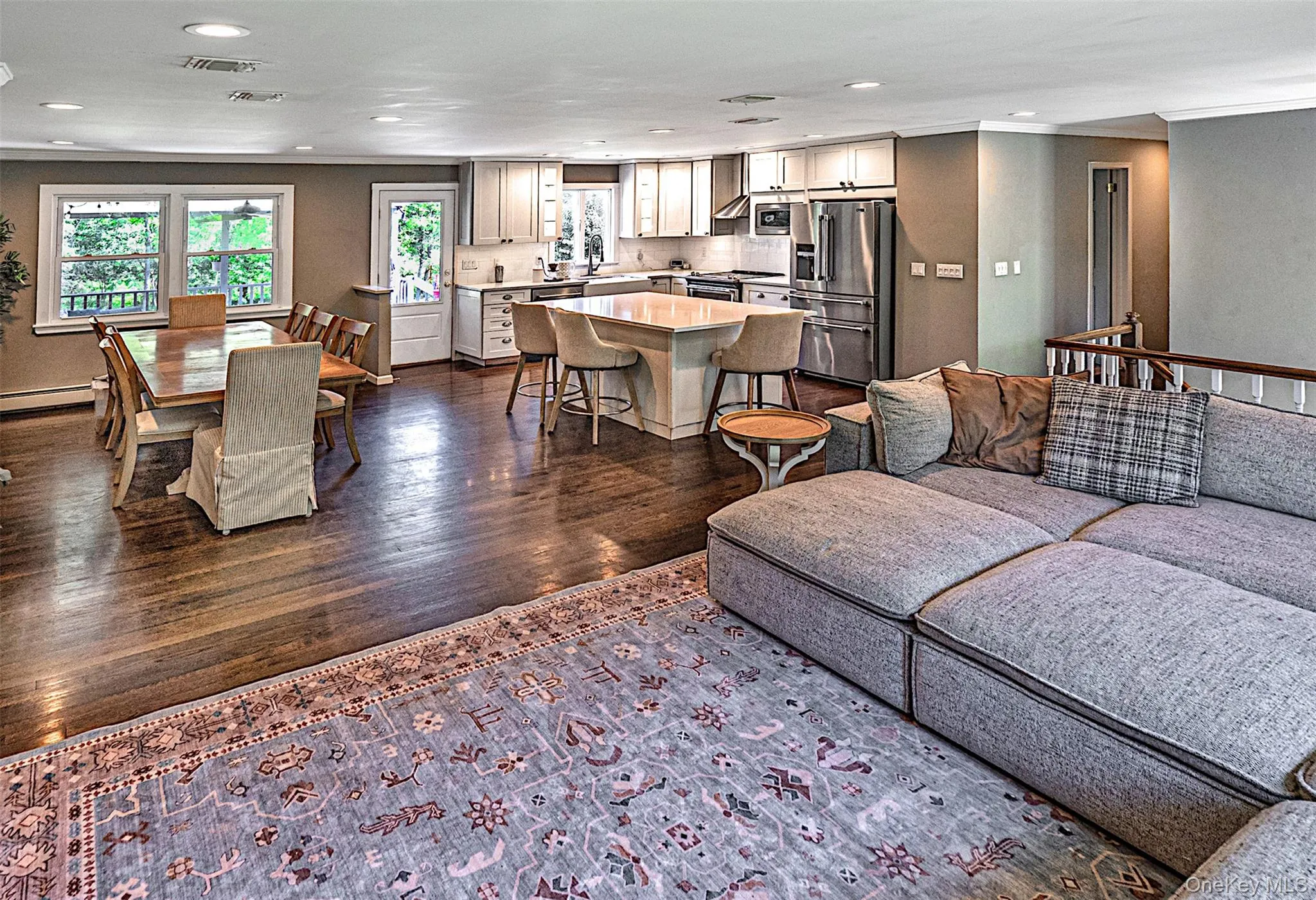 Open concept to upstairs living area. Open concept to upstairs living area.