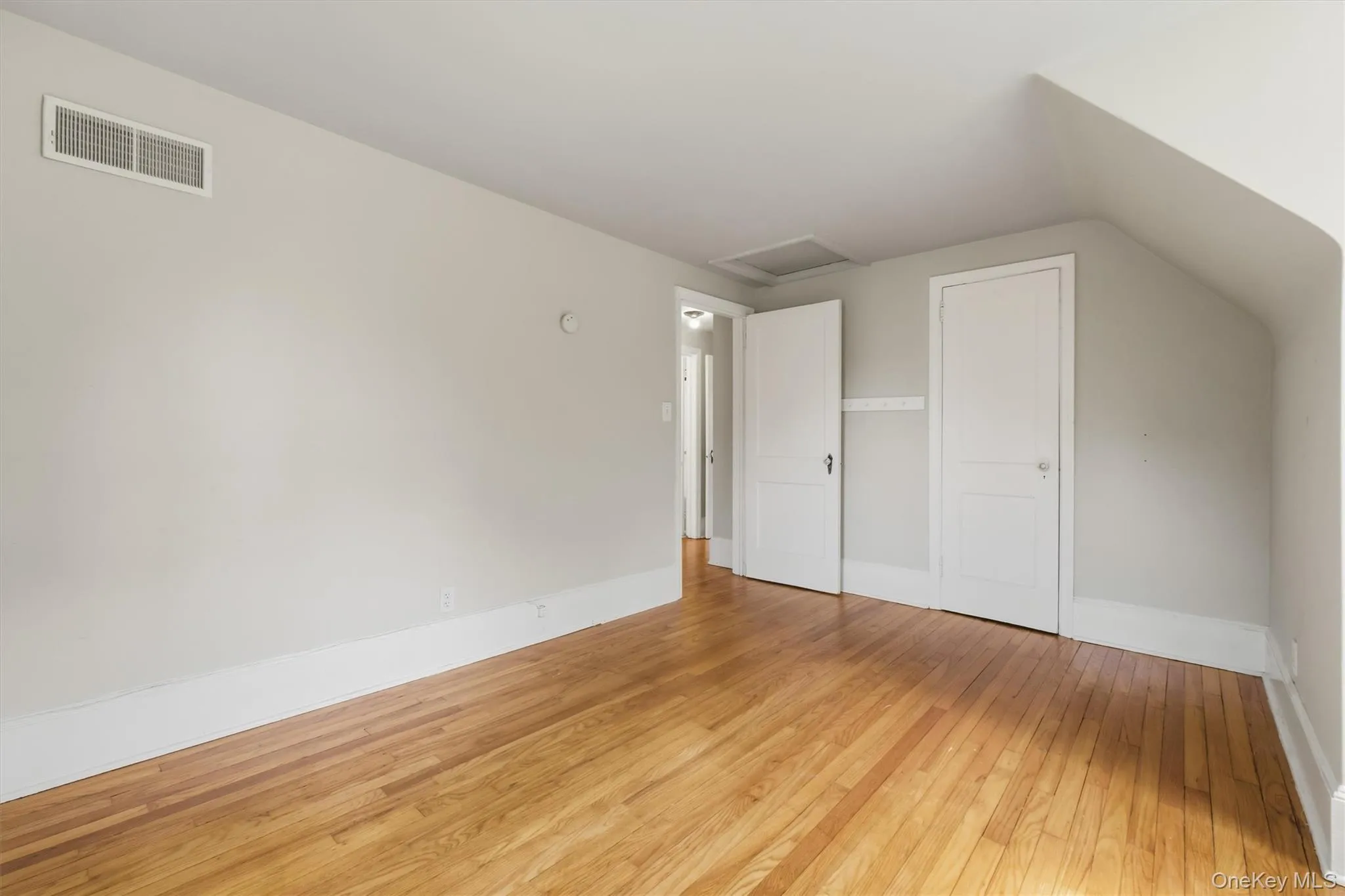 107 Cedar Street, Poughkeepsie, NY, 3 Bedrooms Bedrooms, 7 Rooms Rooms,1 BathroomBathrooms,Residential,For Rent,Cedar,0,1044405 107 Cedar Street, Poughkeepsie, NY, 3 Bedrooms Bedrooms, 7 Rooms Rooms,1 BathroomBathrooms,Residential,For Rent,Cedar,0,1044405