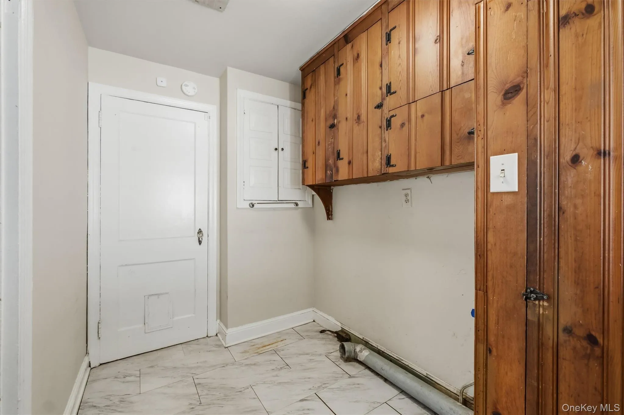 107 Cedar Street, Poughkeepsie, NY, 3 Bedrooms Bedrooms, 7 Rooms Rooms,1 BathroomBathrooms,Residential,For Rent,Cedar,0,1044405 107 Cedar Street, Poughkeepsie, NY, 3 Bedrooms Bedrooms, 7 Rooms Rooms,1 BathroomBathrooms,Residential,For Rent,Cedar,0,1044405