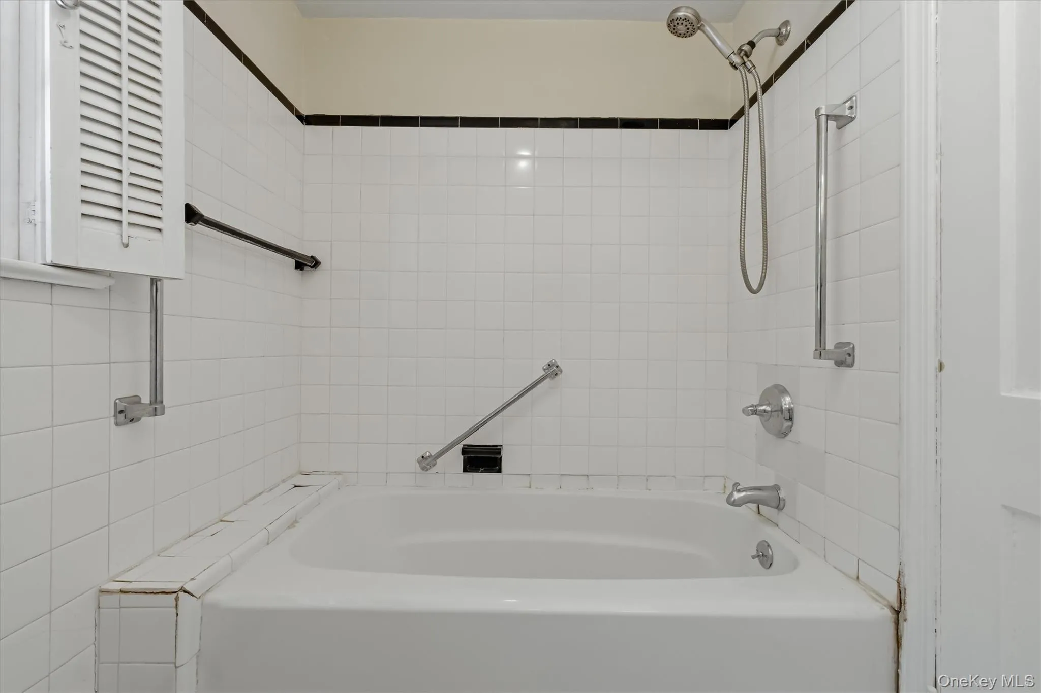 107 Cedar Street, Poughkeepsie, NY, 3 Bedrooms Bedrooms, 7 Rooms Rooms,1 BathroomBathrooms,Residential,For Rent,Cedar,0,1044405 107 Cedar Street, Poughkeepsie, NY, 3 Bedrooms Bedrooms, 7 Rooms Rooms,1 BathroomBathrooms,Residential,For Rent,Cedar,0,1044405