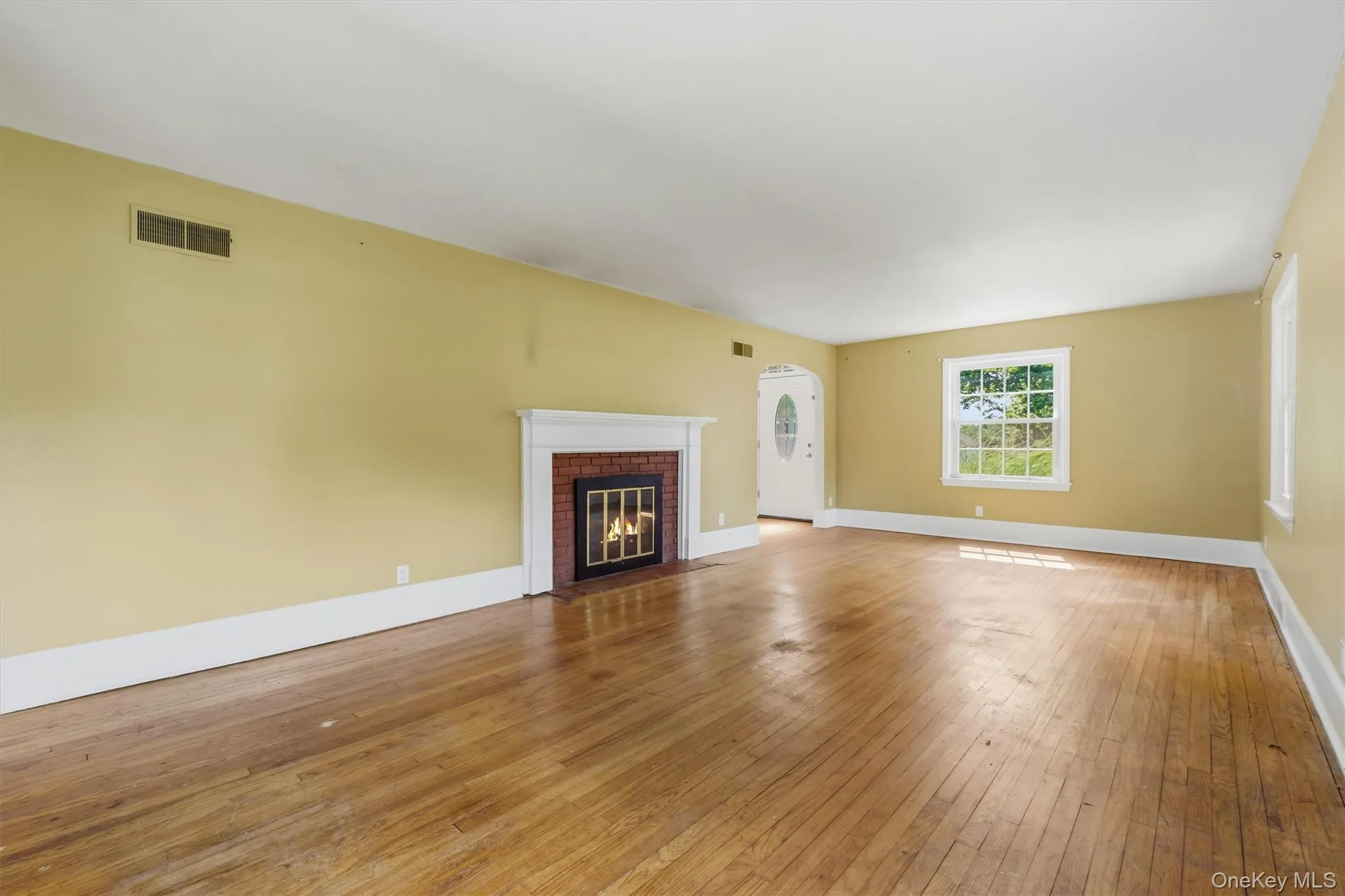 107 Cedar Street, Poughkeepsie, NY, 3 Bedrooms Bedrooms, 7 Rooms Rooms,1 BathroomBathrooms,Residential,For Rent,Cedar,0,1044405 107 Cedar Street, Poughkeepsie, NY, 3 Bedrooms Bedrooms, 7 Rooms Rooms,1 BathroomBathrooms,Residential,For Rent,Cedar,0,1044405