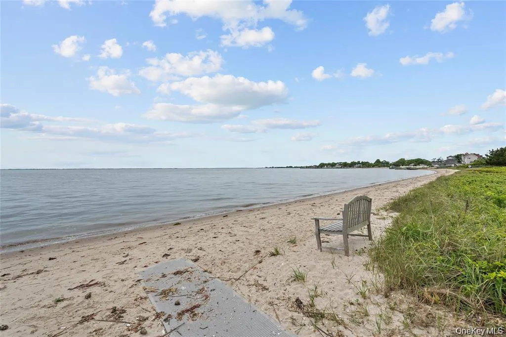 34 Harbour Drive, Brookhaven, NY, 2 Bedrooms Bedrooms, 5 Rooms Rooms,2 BathroomsBathrooms,Residential Lease,For Rent,Harbour,0,1044408 34 Harbour Drive, Brookhaven, NY, 2 Bedrooms Bedrooms, 5 Rooms Rooms,2 BathroomsBathrooms,Residential Lease,For Rent,Harbour,0,1044408