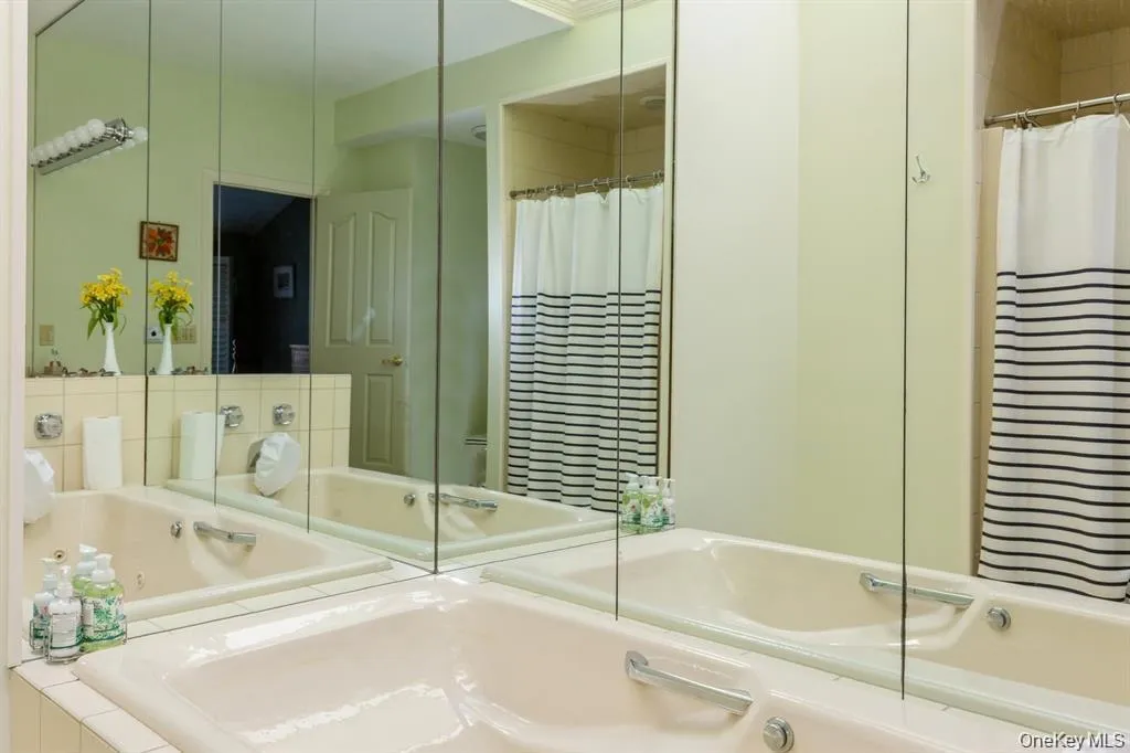 34 Harbour Drive, Brookhaven, NY, 2 Bedrooms Bedrooms, 5 Rooms Rooms,2 BathroomsBathrooms,Residential Lease,For Rent,Harbour,0,1044408 34 Harbour Drive, Brookhaven, NY, 2 Bedrooms Bedrooms, 5 Rooms Rooms,2 BathroomsBathrooms,Residential Lease,For Rent,Harbour,0,1044408