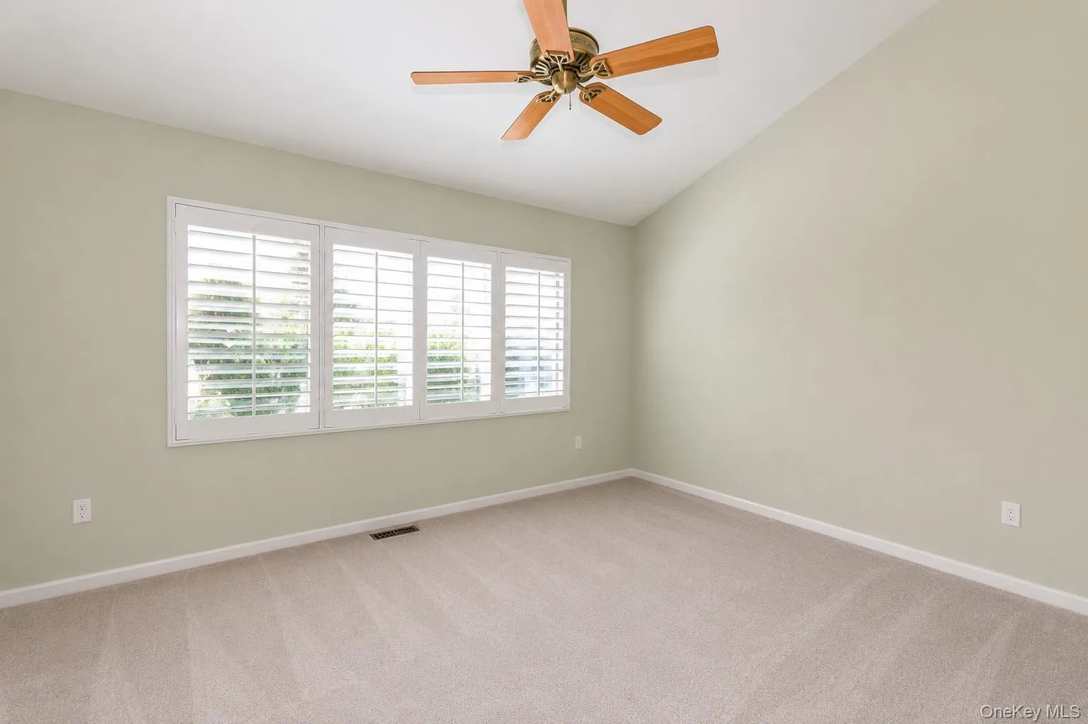 34 Harbour Drive, Brookhaven, NY, 2 Bedrooms Bedrooms, 5 Rooms Rooms,2 BathroomsBathrooms,Residential Lease,For Rent,Harbour,0,1044408 34 Harbour Drive, Brookhaven, NY, 2 Bedrooms Bedrooms, 5 Rooms Rooms,2 BathroomsBathrooms,Residential Lease,For Rent,Harbour,0,1044408