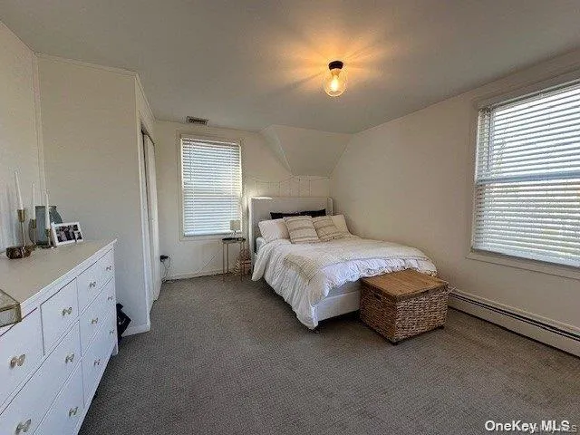 20 Dewey Street, Huntington, NY, 2 Bedrooms Bedrooms, 5 Rooms Rooms,1 BathroomBathrooms,Residential Lease,For Rent,Dewey,0,1044409 20 Dewey Street, Huntington, NY, 2 Bedrooms Bedrooms, 5 Rooms Rooms,1 BathroomBathrooms,Residential Lease,For Rent,Dewey,0,1044409