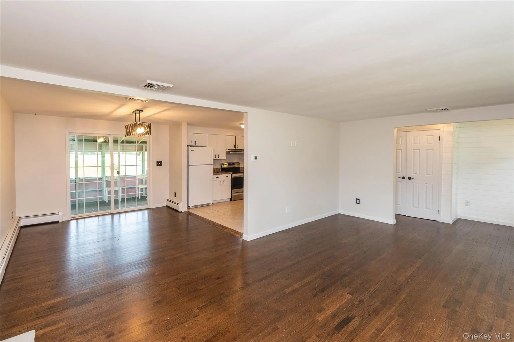 2188 State Route 32, Plattekill, NY, 4 Bedrooms Bedrooms, 9 Rooms Rooms,2 BathroomsBathrooms,Residential,For Rent,State Route 32,0,1044412 2188 State Route 32, Plattekill, NY, 4 Bedrooms Bedrooms, 9 Rooms Rooms,2 BathroomsBathrooms,Residential,For Rent,State Route 32,0,1044412