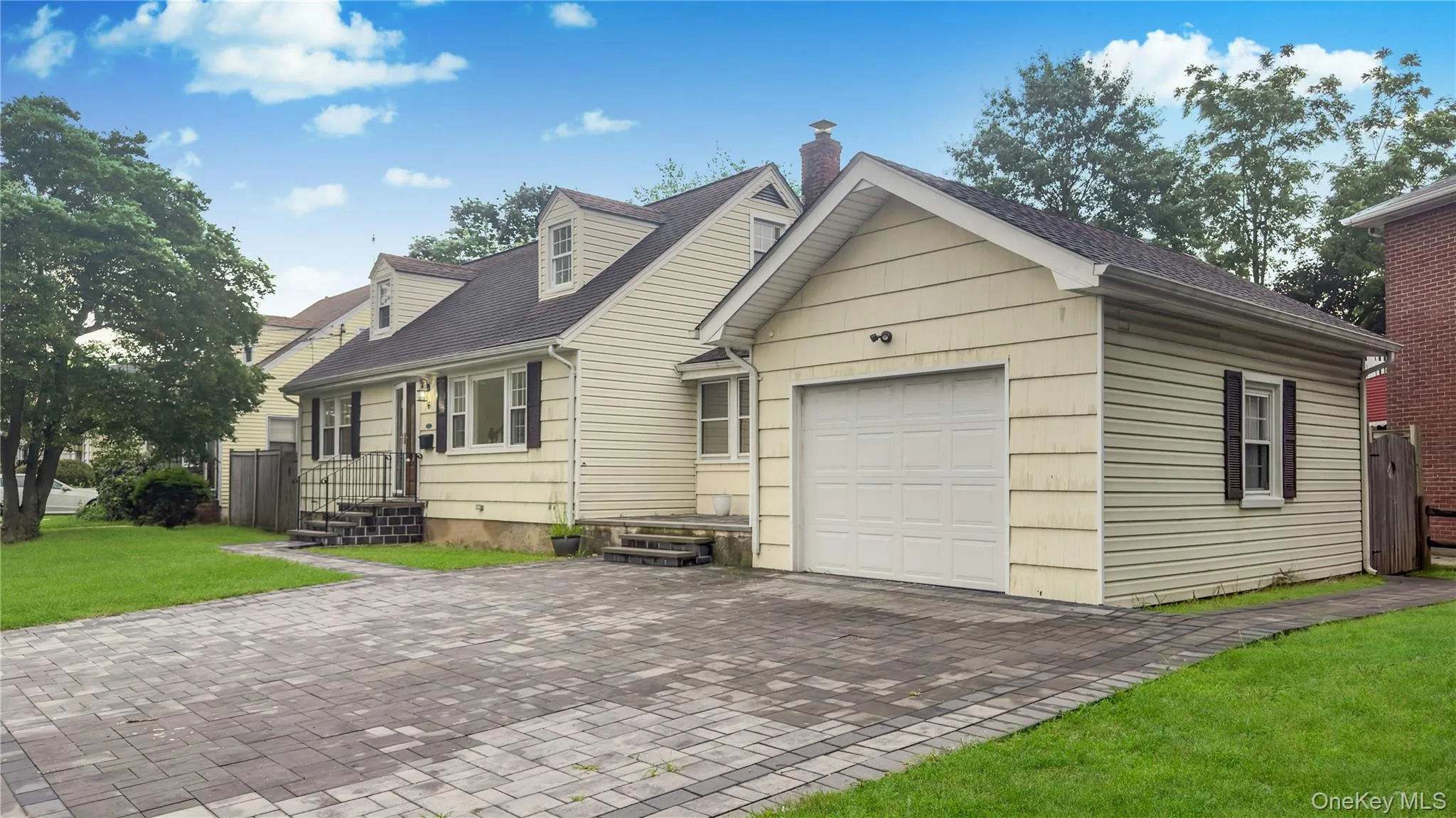 6 Harold Avenue, Hempstead, NY, 4 Bedrooms Bedrooms, 12 Rooms Rooms,3 BathroomsBathrooms,Residential,For Rent,Harold,0,1044416 6 Harold Avenue, Hempstead, NY, 4 Bedrooms Bedrooms, 12 Rooms Rooms,3 BathroomsBathrooms,Residential,For Rent,Harold,0,1044416