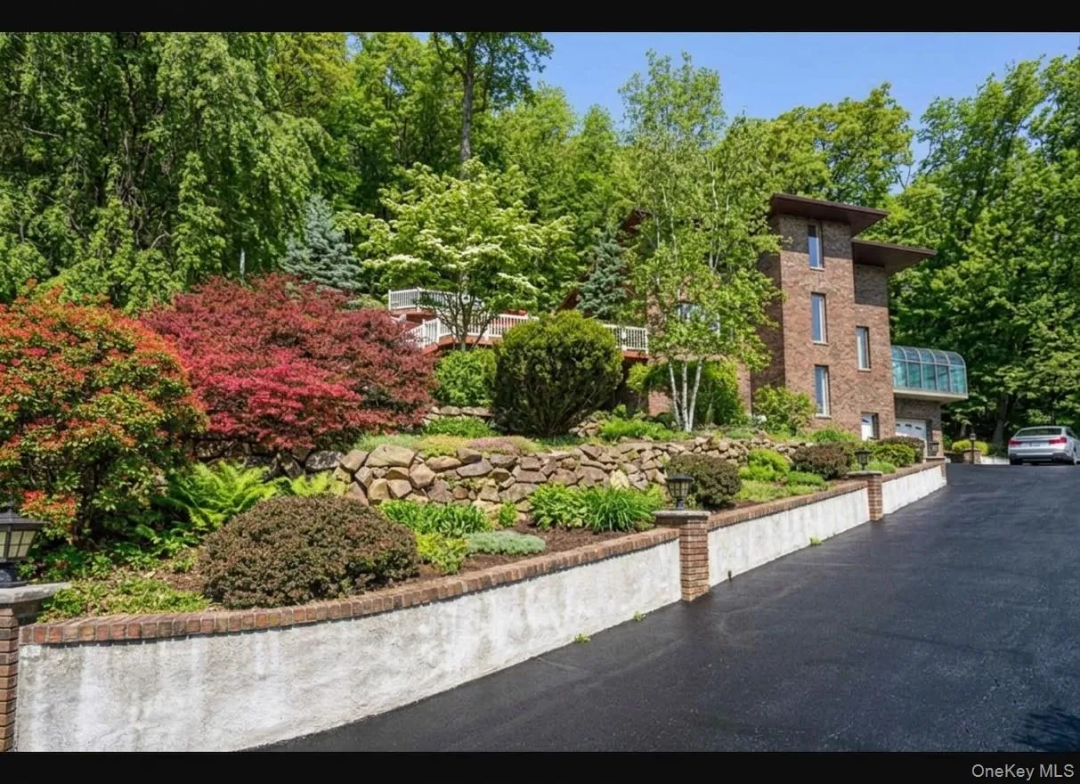 908 Route 9W, Orangetown, NY, 3 Bedrooms Bedrooms, 14 Rooms Rooms,3 BathroomsBathrooms,Residential,For Rent,Route 9W,0,1044426 908 Route 9W, Orangetown, NY, 3 Bedrooms Bedrooms, 14 Rooms Rooms,3 BathroomsBathrooms,Residential,For Rent,Route 9W,0,1044426