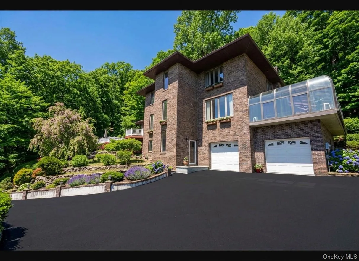 908 Route 9W, Orangetown, NY, 3 Bedrooms Bedrooms, 14 Rooms Rooms,3 BathroomsBathrooms,Residential,For Rent,Route 9W,0,1044426 908 Route 9W, Orangetown, NY, 3 Bedrooms Bedrooms, 14 Rooms Rooms,3 BathroomsBathrooms,Residential,For Rent,Route 9W,0,1044426