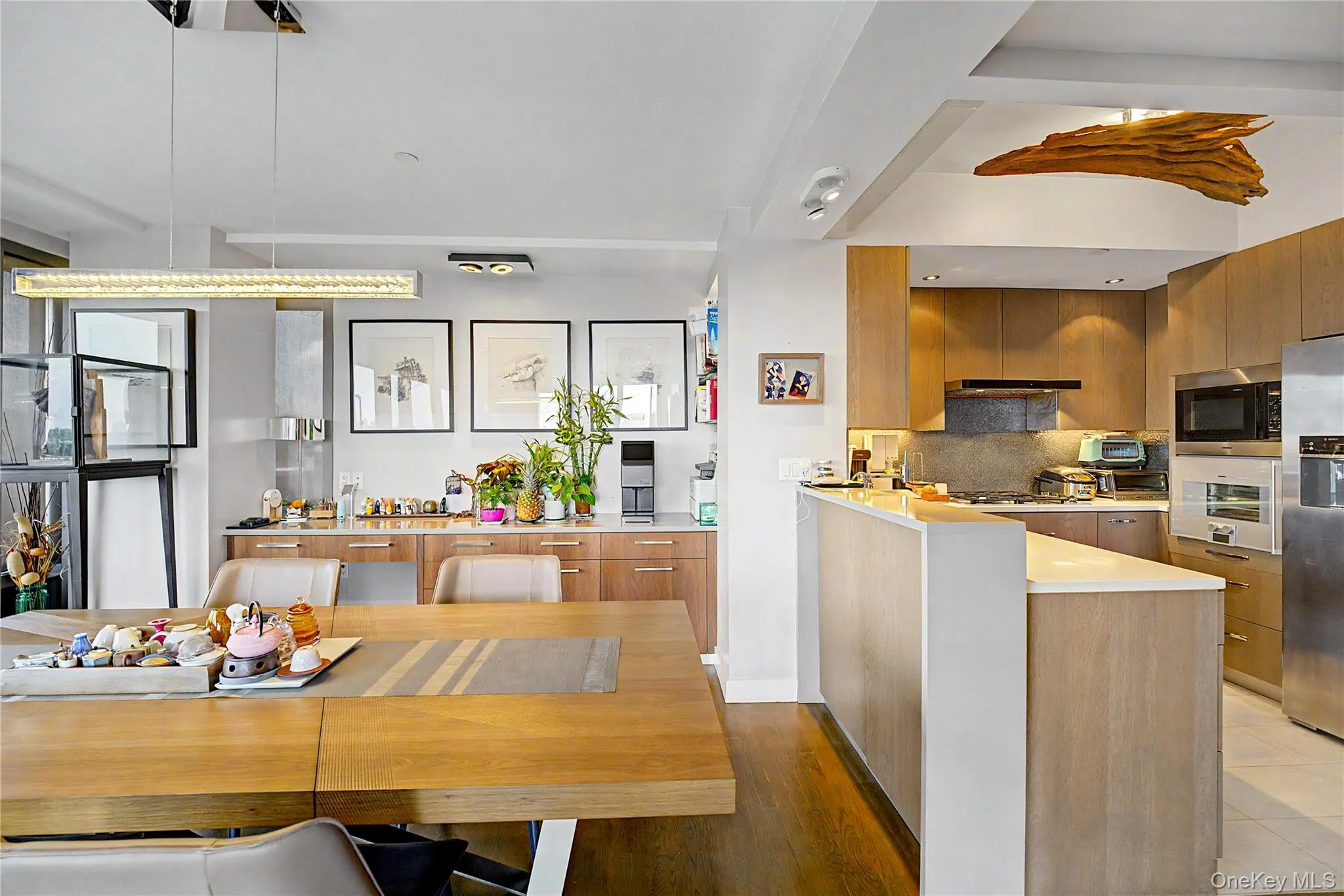 4235 Main Street, New York, NY, 3 Bedrooms Bedrooms, 6 Rooms Rooms,2 BathroomsBathrooms,Residential,For Rent,Main,0,1044431 4235 Main Street, New York, NY, 3 Bedrooms Bedrooms, 6 Rooms Rooms,2 BathroomsBathrooms,Residential,For Rent,Main,0,1044431