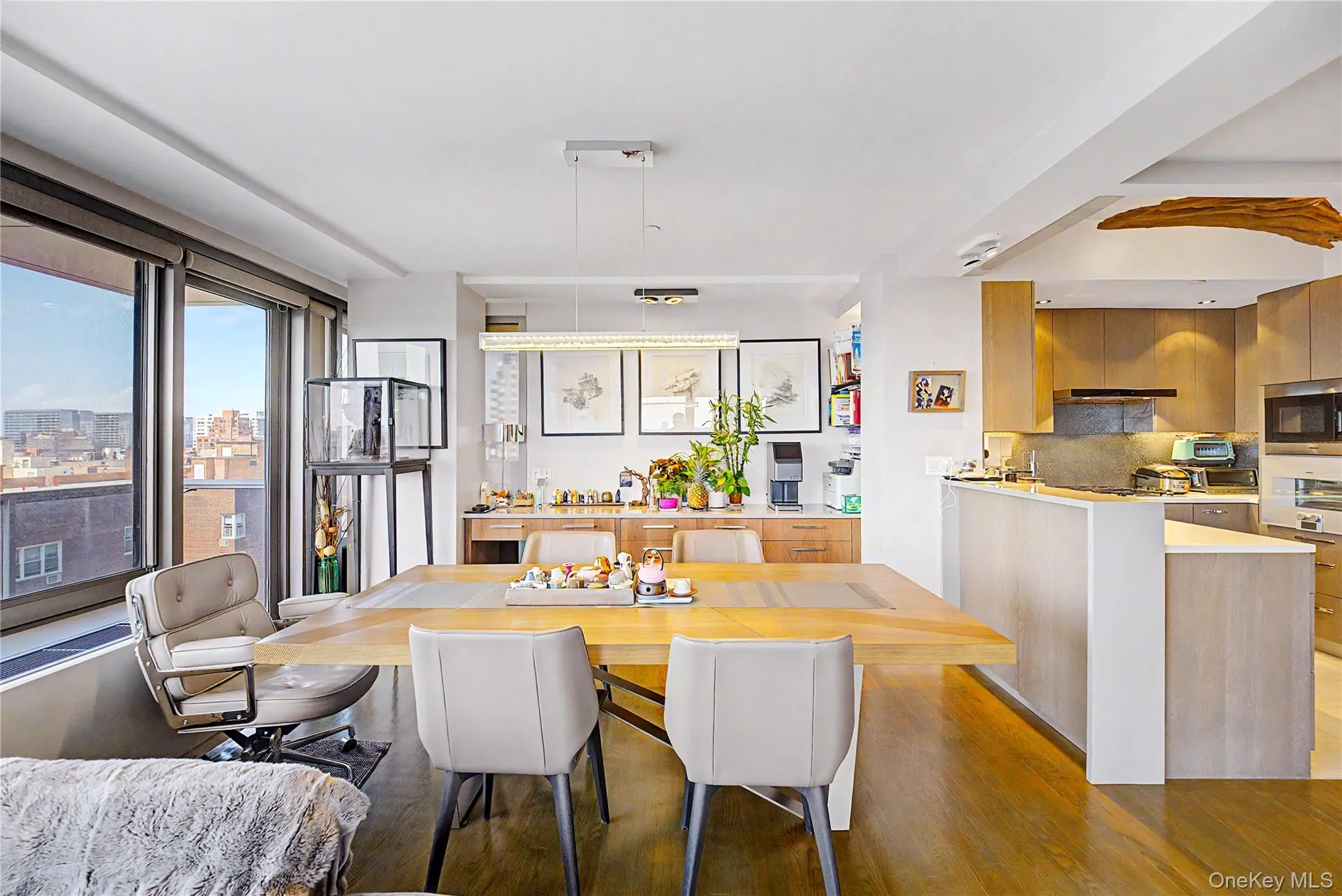 4235 Main Street, New York, NY, 3 Bedrooms Bedrooms, 6 Rooms Rooms,2 BathroomsBathrooms,Residential,For Rent,Main,0,1044431 4235 Main Street, New York, NY, 3 Bedrooms Bedrooms, 6 Rooms Rooms,2 BathroomsBathrooms,Residential,For Rent,Main,0,1044431