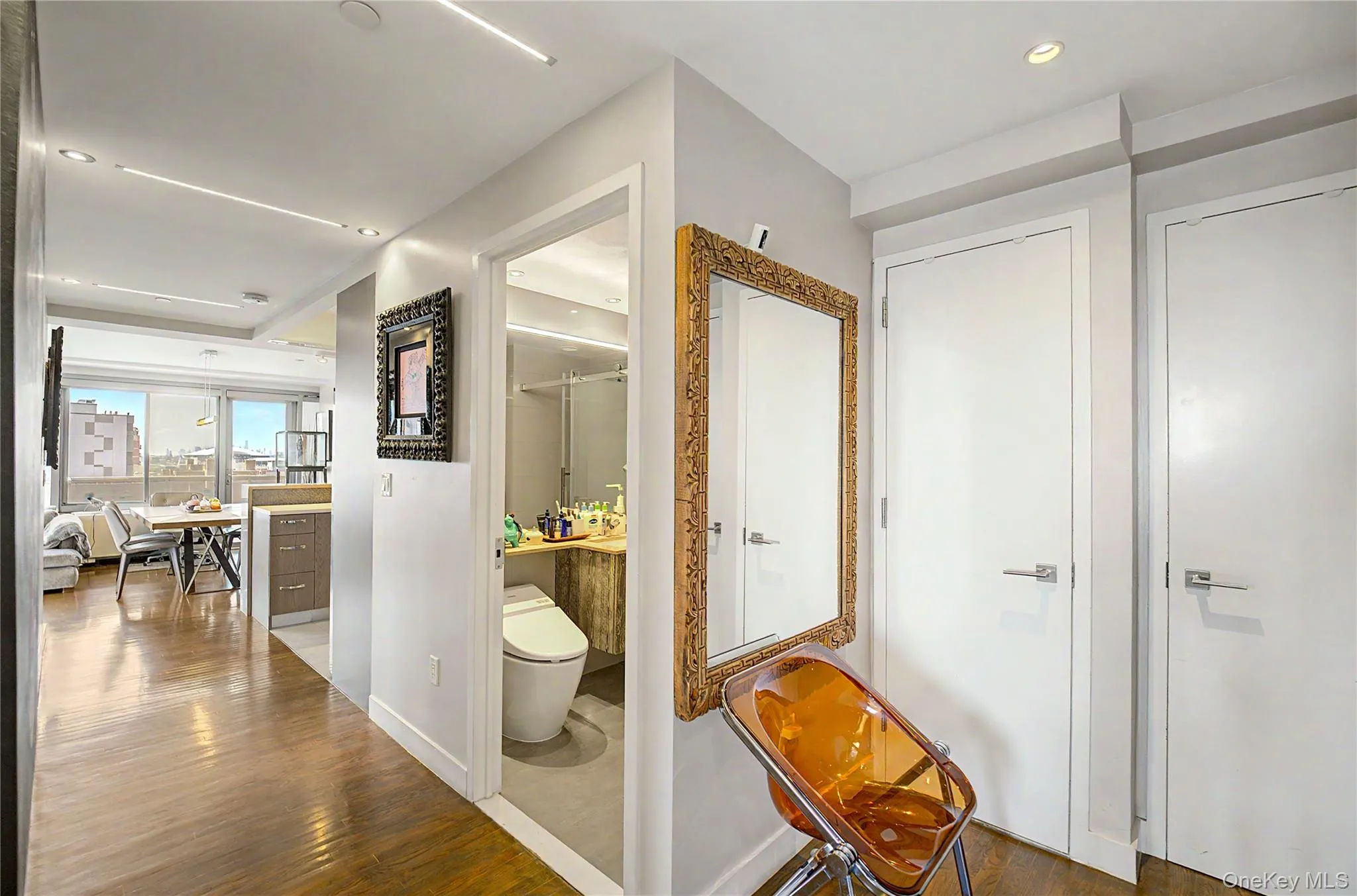 4235 Main Street, New York, NY, 3 Bedrooms Bedrooms, 6 Rooms Rooms,2 BathroomsBathrooms,Residential,For Rent,Main,0,1044431 4235 Main Street, New York, NY, 3 Bedrooms Bedrooms, 6 Rooms Rooms,2 BathroomsBathrooms,Residential,For Rent,Main,0,1044431