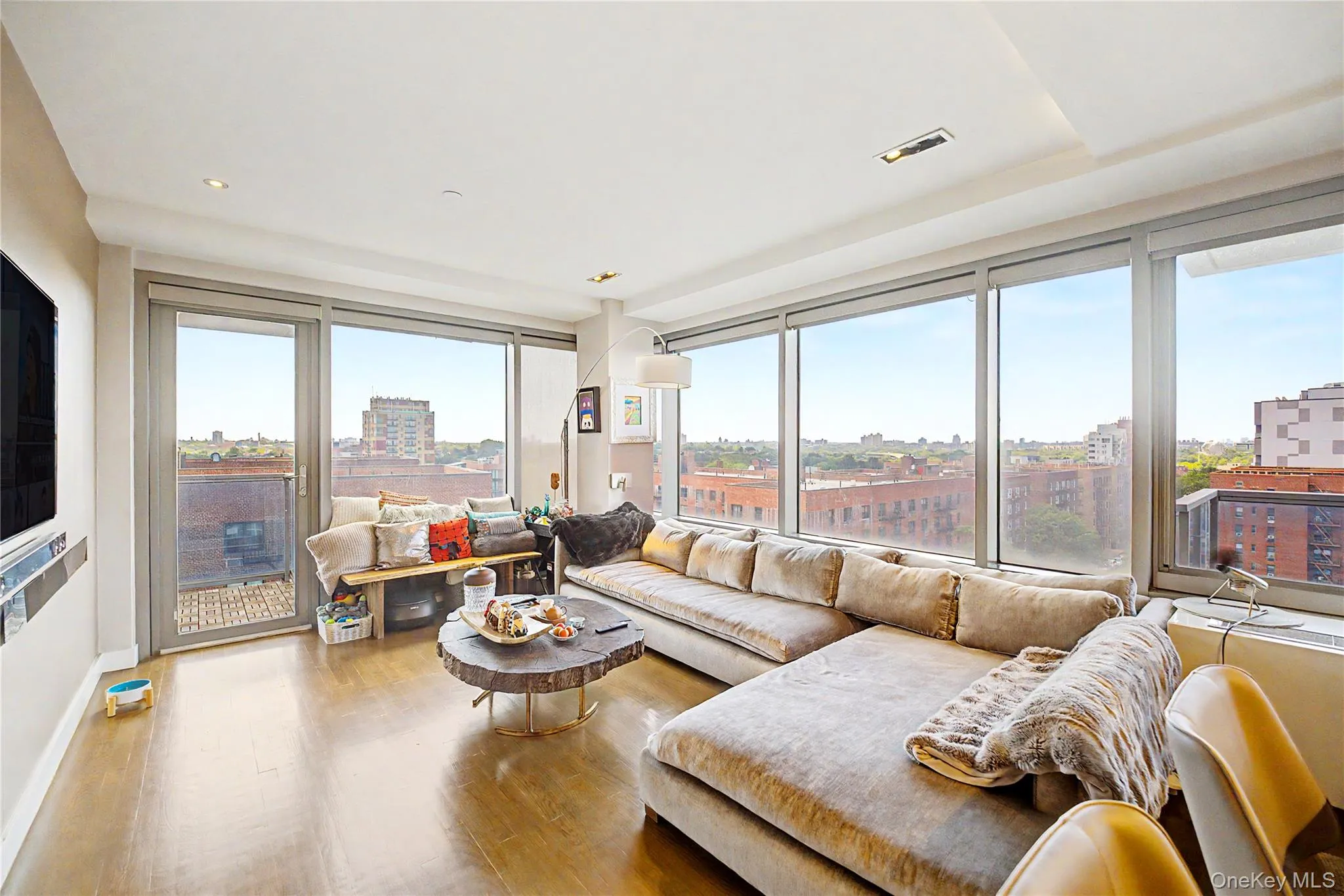 4235 Main Street, New York, NY, 3 Bedrooms Bedrooms, 6 Rooms Rooms,2 BathroomsBathrooms,Residential,For Rent,Main,0,1044431 4235 Main Street, New York, NY, 3 Bedrooms Bedrooms, 6 Rooms Rooms,2 BathroomsBathrooms,Residential,For Rent,Main,0,1044431