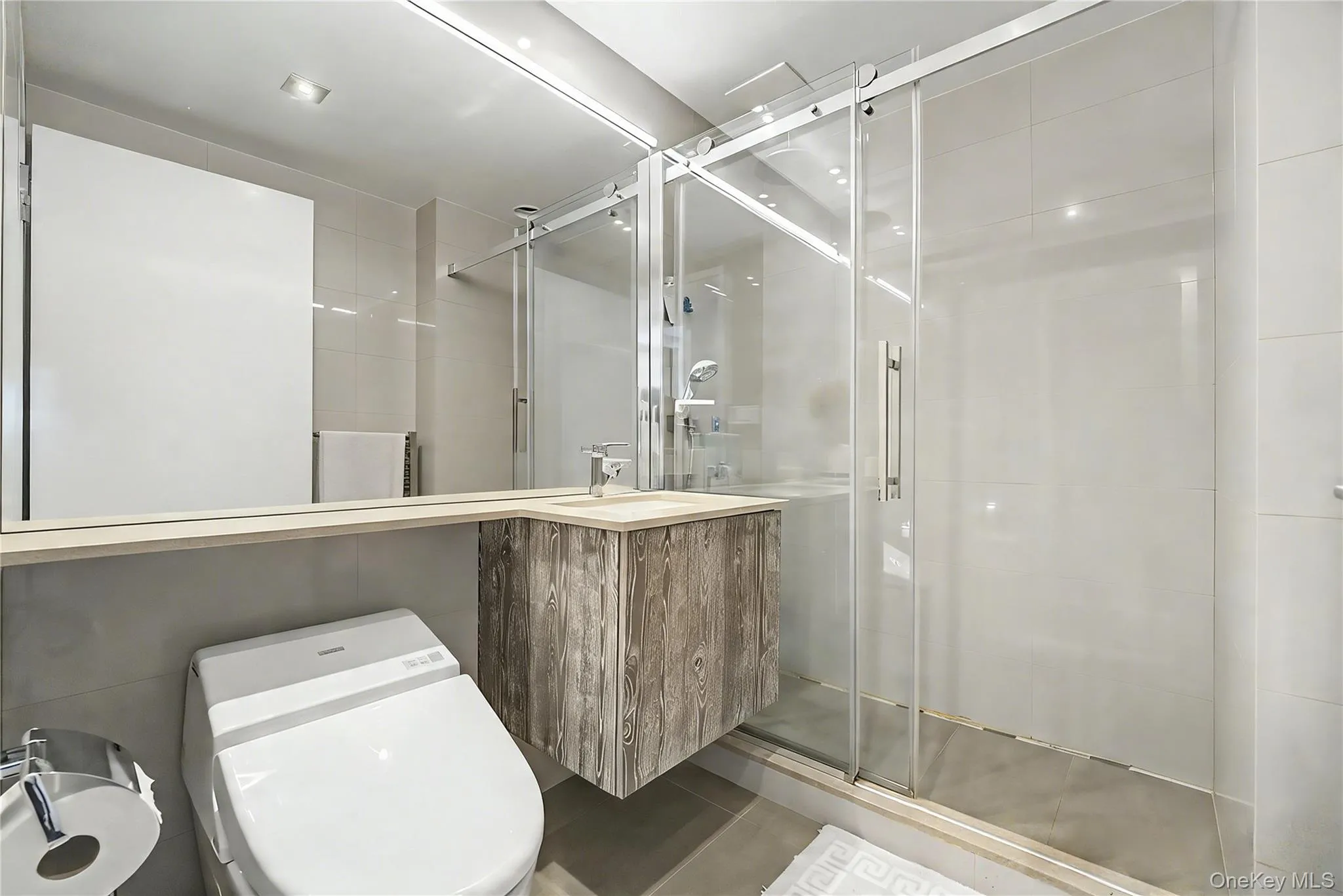 4235 Main Street, New York, NY, 3 Bedrooms Bedrooms, 6 Rooms Rooms,2 BathroomsBathrooms,Residential,For Rent,Main,0,1044431 4235 Main Street, New York, NY, 3 Bedrooms Bedrooms, 6 Rooms Rooms,2 BathroomsBathrooms,Residential,For Rent,Main,0,1044431
