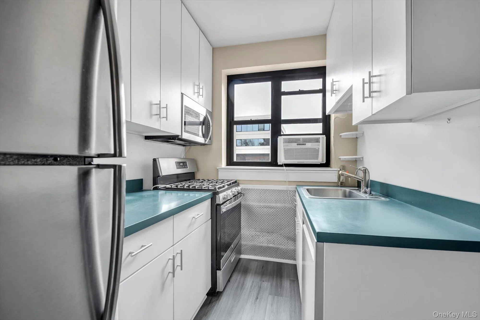2 Townhouse Place, North Hempstead, NY, 1 Bedroom Bedrooms, 4 Rooms Rooms,1 BathroomBathrooms,Residential,For Rent,Townhouse,0,1044433 2 Townhouse Place, North Hempstead, NY, 1 Bedroom Bedrooms, 4 Rooms Rooms,1 BathroomBathrooms,Residential,For Rent,Townhouse,0,1044433