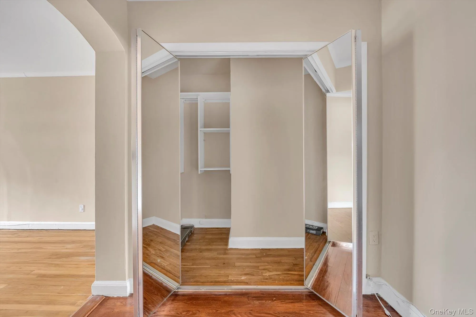 2 Townhouse Place, North Hempstead, NY, 1 Bedroom Bedrooms, 4 Rooms Rooms,1 BathroomBathrooms,Residential,For Rent,Townhouse,0,1044433 2 Townhouse Place, North Hempstead, NY, 1 Bedroom Bedrooms, 4 Rooms Rooms,1 BathroomBathrooms,Residential,For Rent,Townhouse,0,1044433