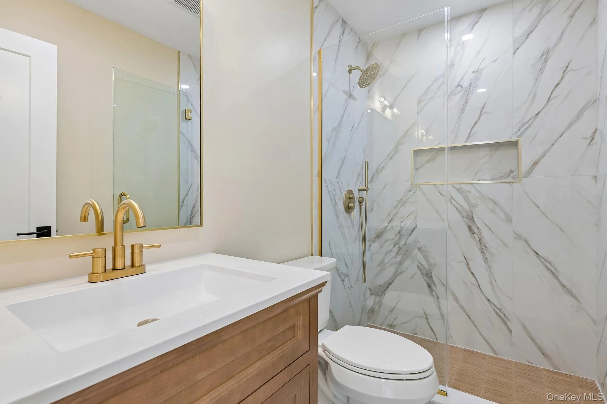 8 Hidden Path, Southampton, NY, 5 Bedrooms Bedrooms, 10 Rooms Rooms,5 BathroomsBathrooms,Residential,For Rent,Hidden,0,1044436 8 Hidden Path, Southampton, NY, 5 Bedrooms Bedrooms, 10 Rooms Rooms,5 BathroomsBathrooms,Residential,For Rent,Hidden,0,1044436