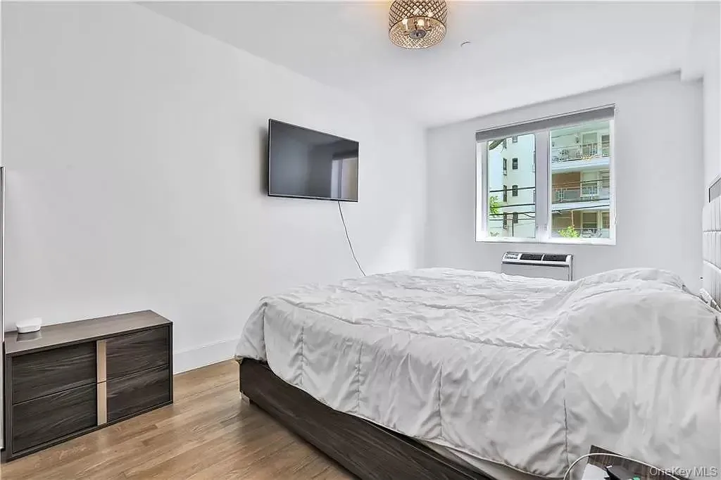 3368 Shore Parkway, New York, NY, 3 Bedrooms Bedrooms, 6 Rooms Rooms,1 BathroomBathrooms,Residential,For Rent,Shore,0,1044438 3368 Shore Parkway, New York, NY, 3 Bedrooms Bedrooms, 6 Rooms Rooms,1 BathroomBathrooms,Residential,For Rent,Shore,0,1044438