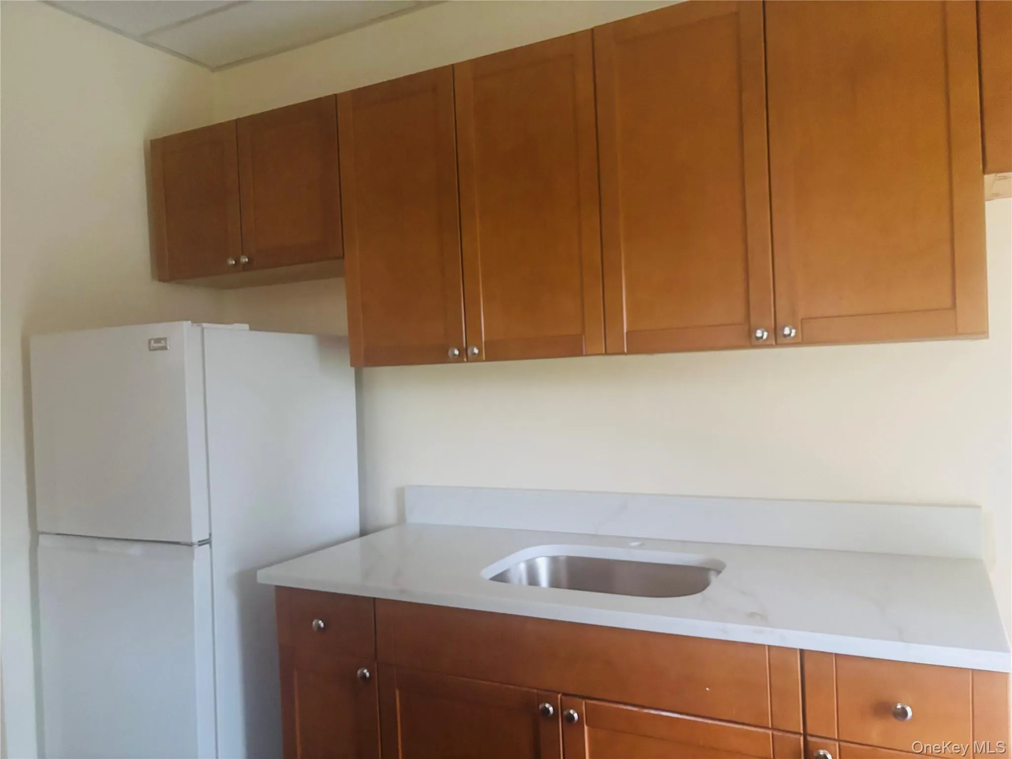 165 Larkfield Road, Huntington, NY, 1 Bedroom Bedrooms, 3 Rooms Rooms,1 BathroomBathrooms,Residential Lease,For Rent,Larkfield,0,1044441 165 Larkfield Road, Huntington, NY, 1 Bedroom Bedrooms, 3 Rooms Rooms,1 BathroomBathrooms,Residential Lease,For Rent,Larkfield,0,1044441