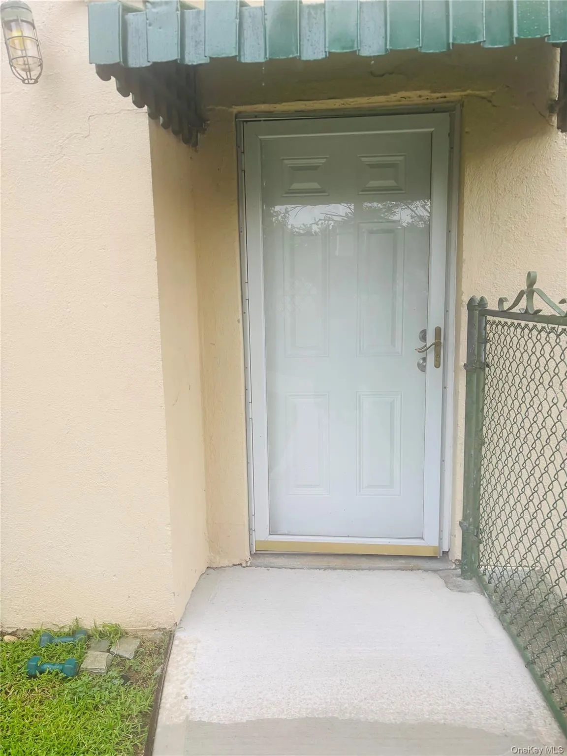 165 Larkfield Road, Huntington, NY, 1 Bedroom Bedrooms, 3 Rooms Rooms,1 BathroomBathrooms,Residential Lease,For Rent,Larkfield,0,1044441 165 Larkfield Road, Huntington, NY, 1 Bedroom Bedrooms, 3 Rooms Rooms,1 BathroomBathrooms,Residential Lease,For Rent,Larkfield,0,1044441