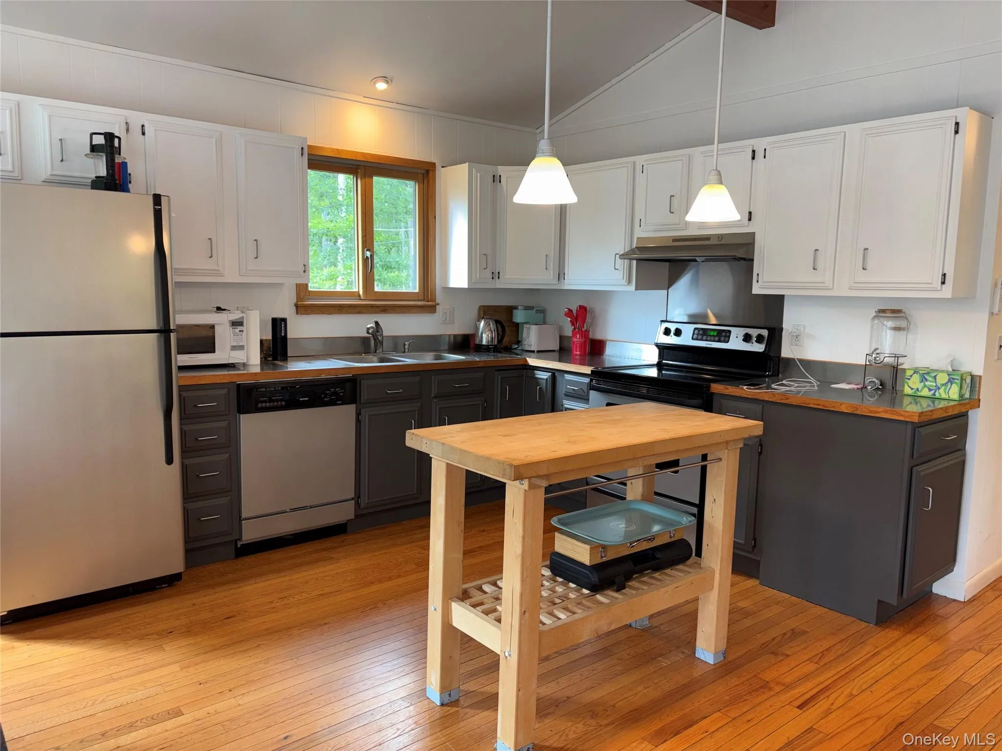 6 Walters Farm Road, Highland, NY, 2 Bedrooms Bedrooms, 7 Rooms Rooms,1 BathroomBathrooms,Residential Lease,For Rent,Walters Farm,0,1044449 6 Walters Farm Road, Highland, NY, 2 Bedrooms Bedrooms, 7 Rooms Rooms,1 BathroomBathrooms,Residential Lease,For Rent,Walters Farm,0,1044449
