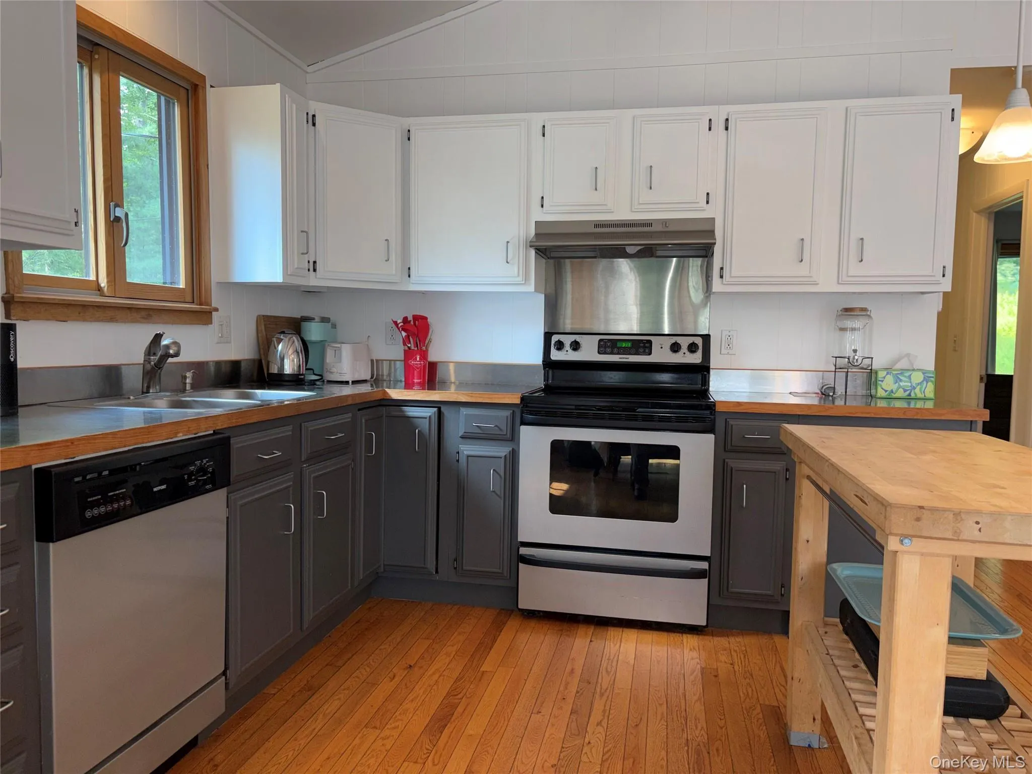 6 Walters Farm Road, Highland, NY, 2 Bedrooms Bedrooms, 7 Rooms Rooms,1 BathroomBathrooms,Residential Lease,For Rent,Walters Farm,0,1044449 6 Walters Farm Road, Highland, NY, 2 Bedrooms Bedrooms, 7 Rooms Rooms,1 BathroomBathrooms,Residential Lease,For Rent,Walters Farm,0,1044449